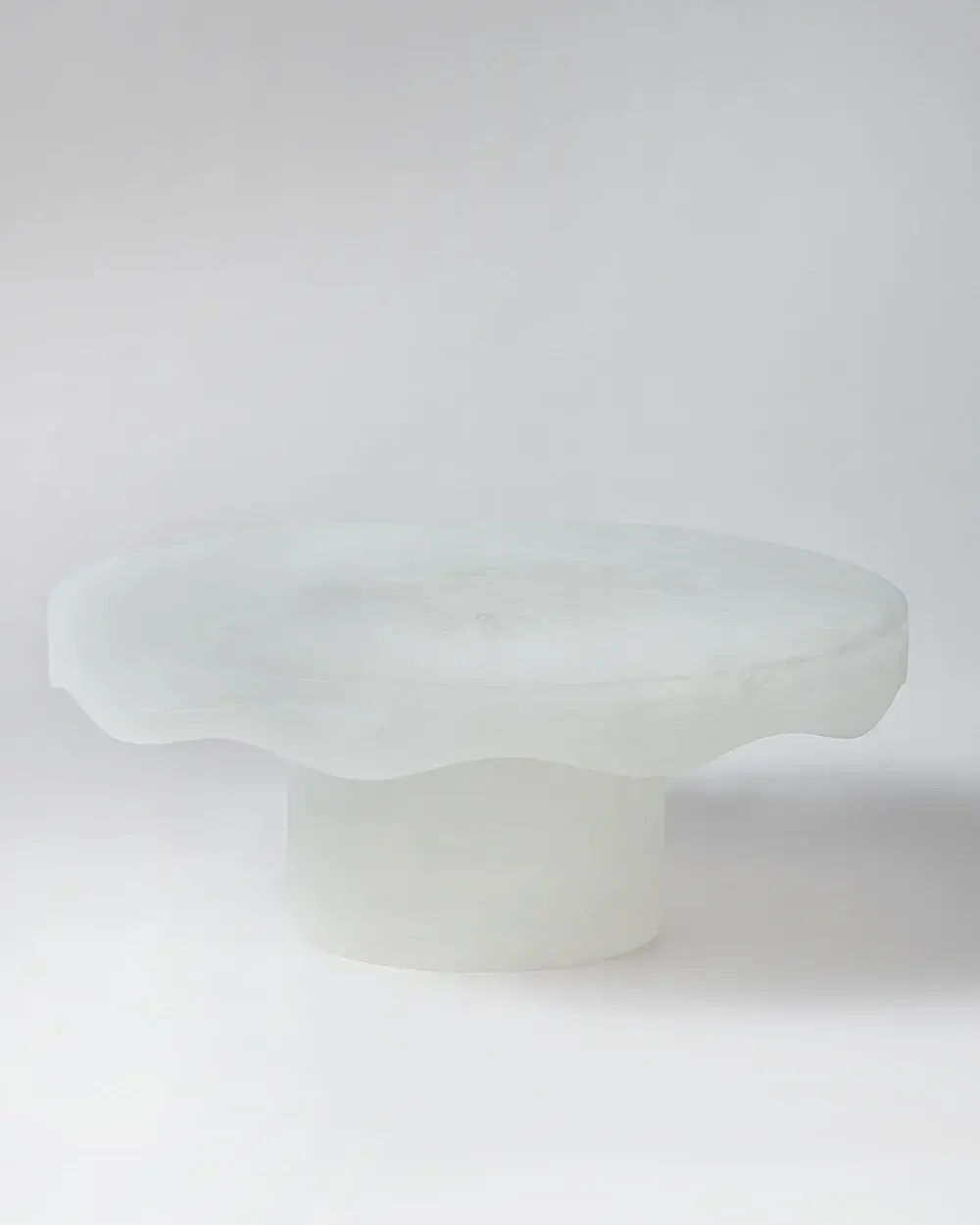 Resin Cake Stand White