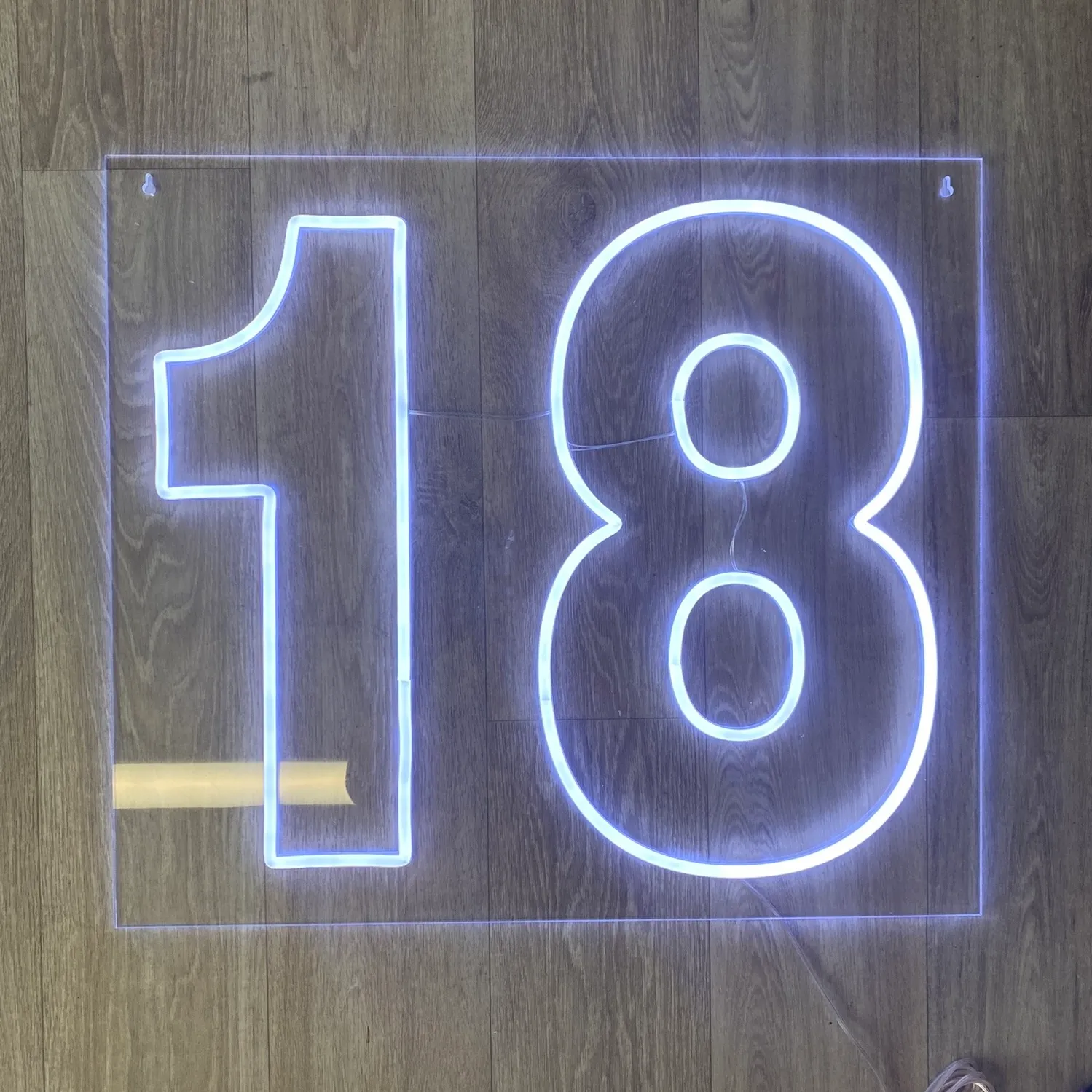 18 Neon Sign - Cool White