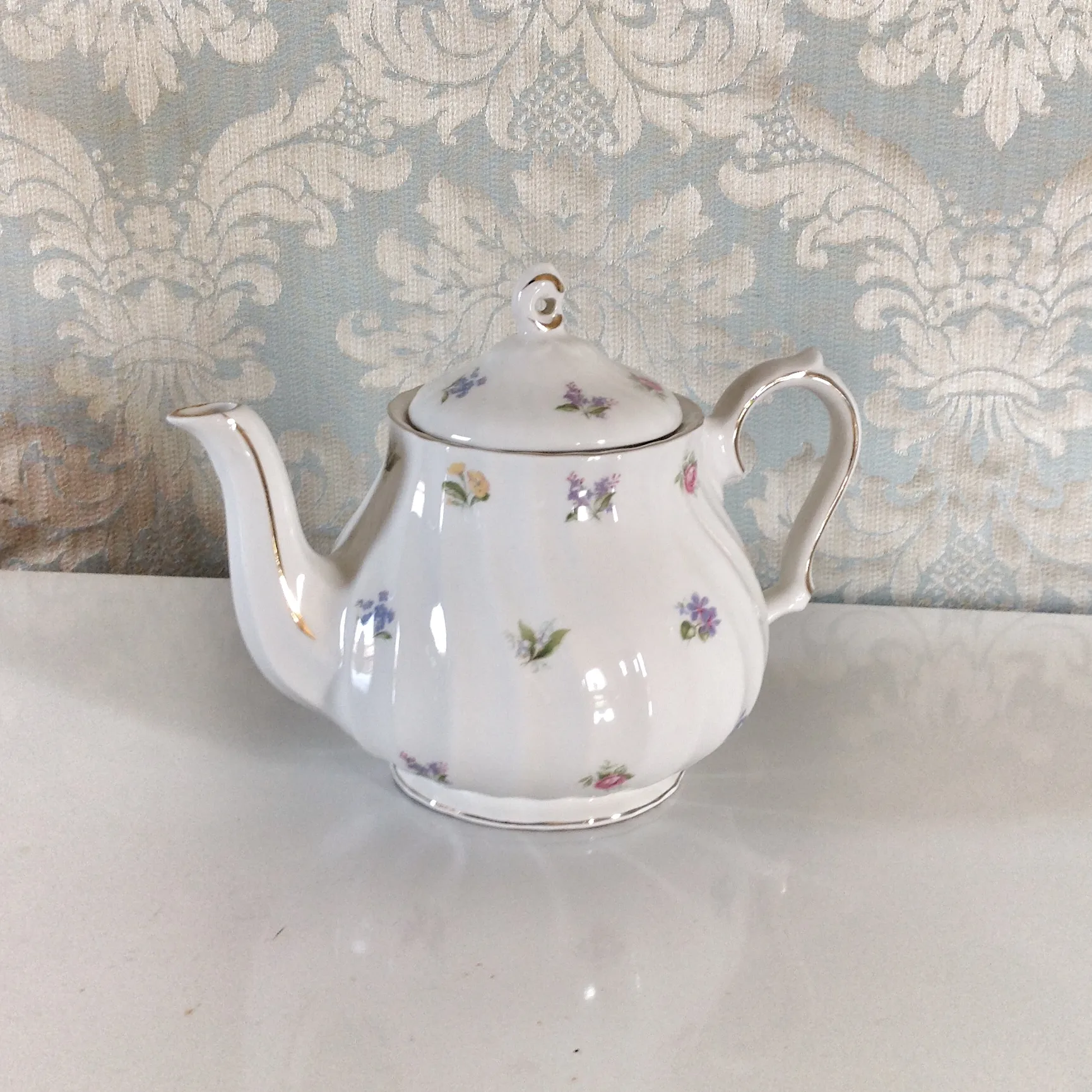 Vintage Teapot - White Floral