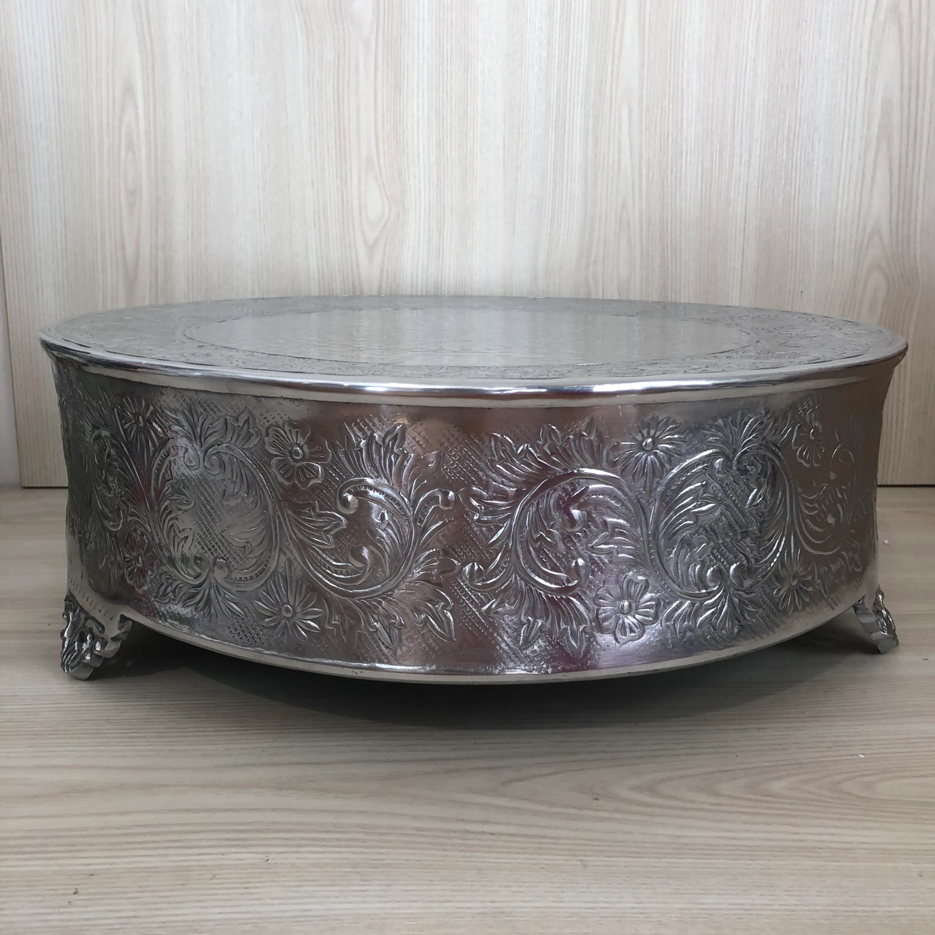 Shiny Silver Cake Plateau 45cmdia