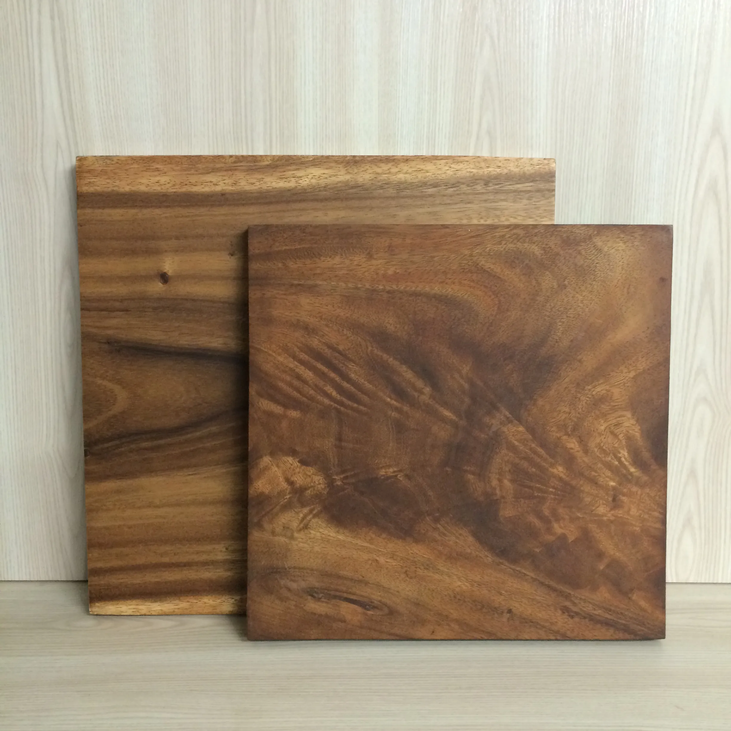 Acacia Chopping Board Square