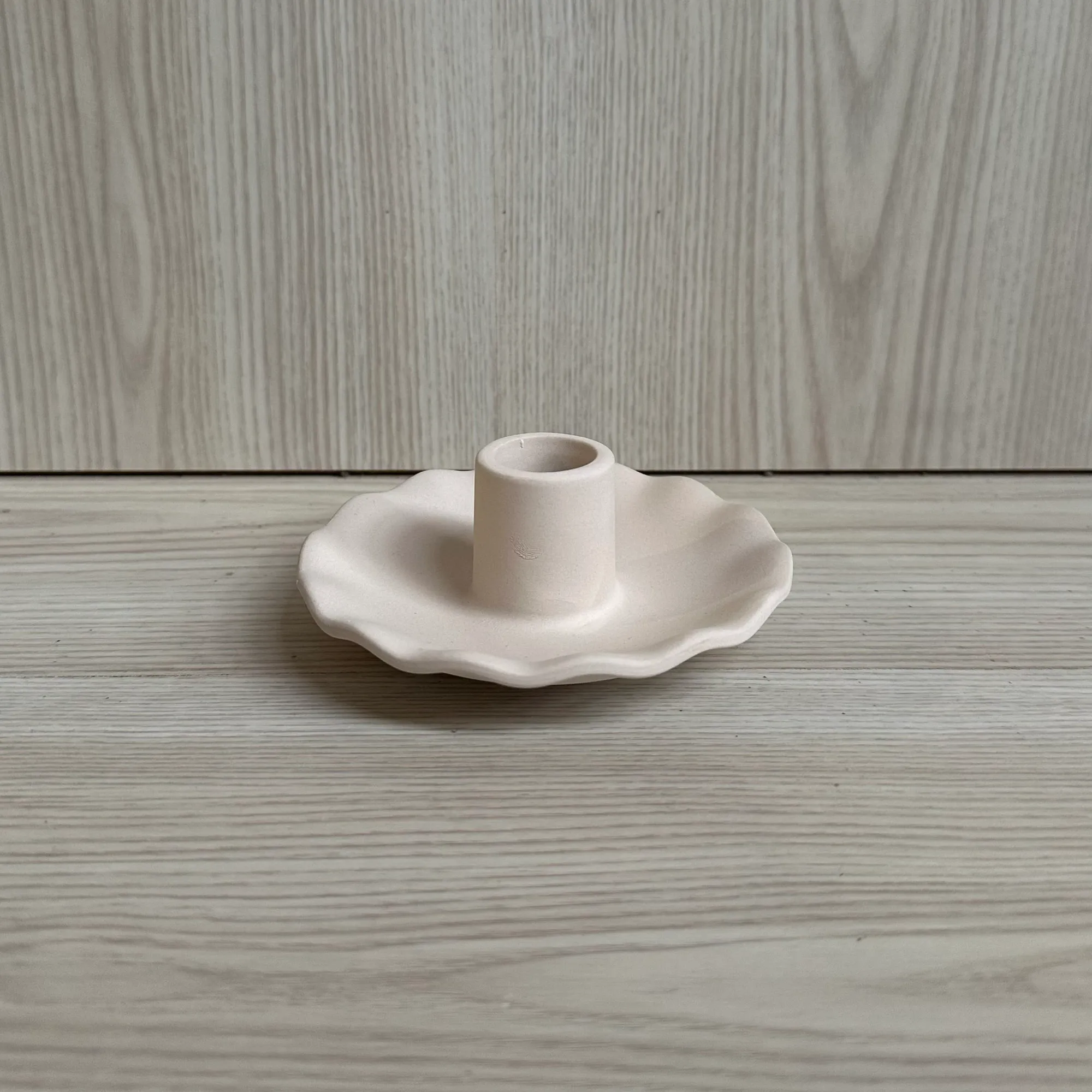 Petal Candle Holder - Shell