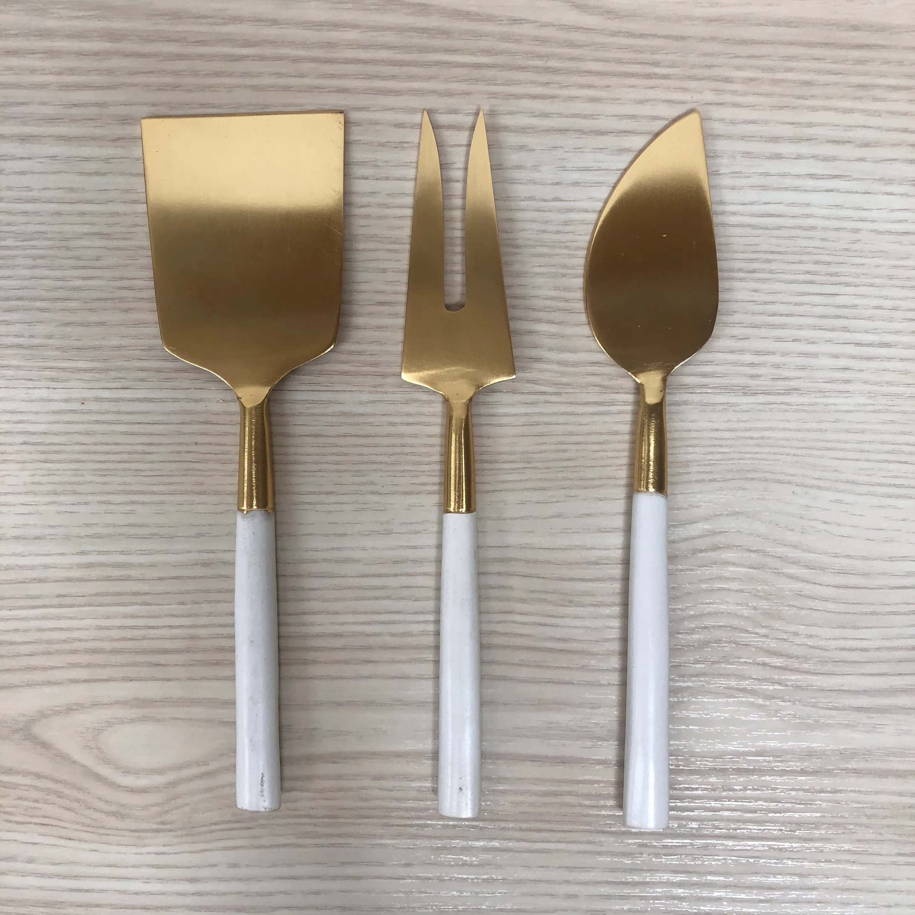 Bianco White & Gold Cheese Knife - 3 Assorted Designs