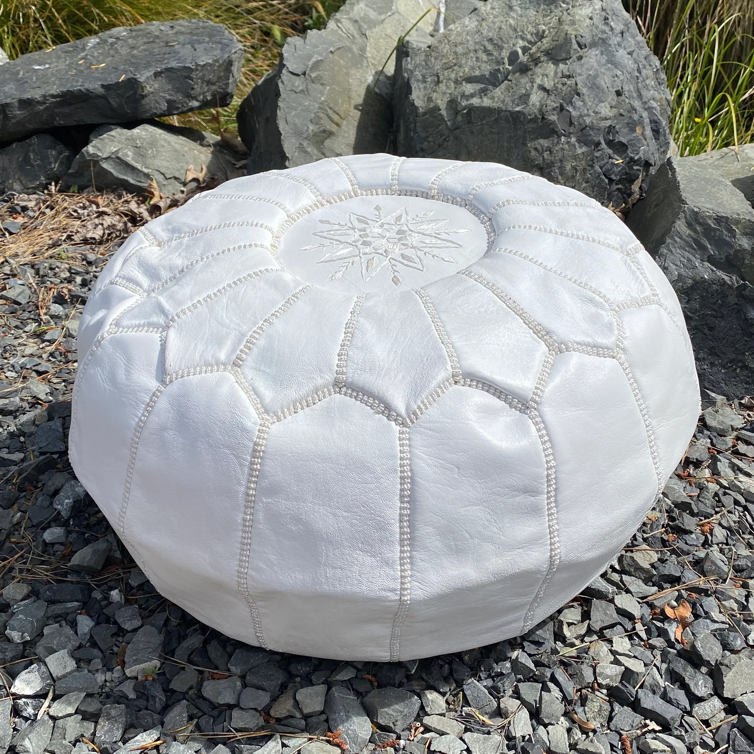 Moroccan Poufe - White