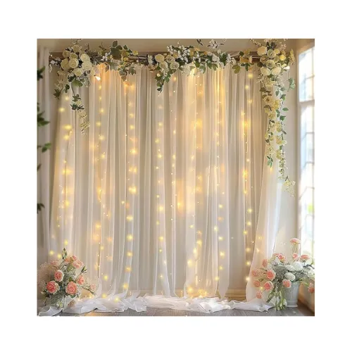 Panneaux de drapés avec rideaux de lumières