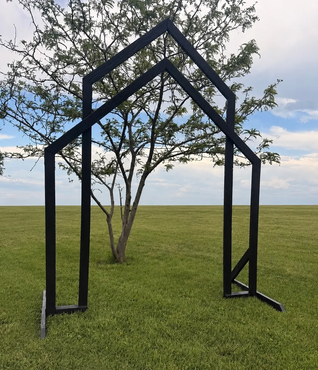 Custom Black Chapel Arch 10 ft