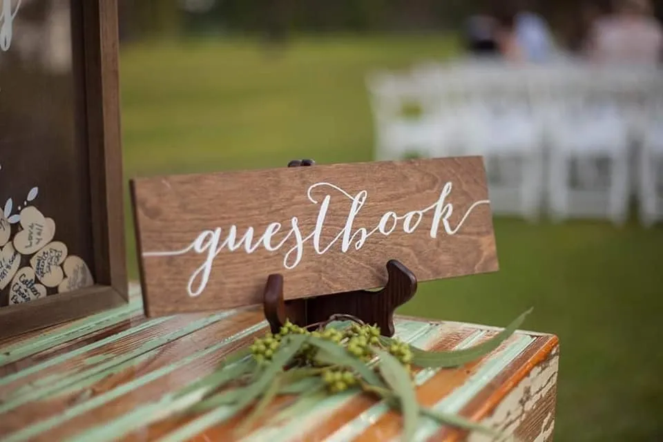 GUESTBOOK WOOD SCRIPT