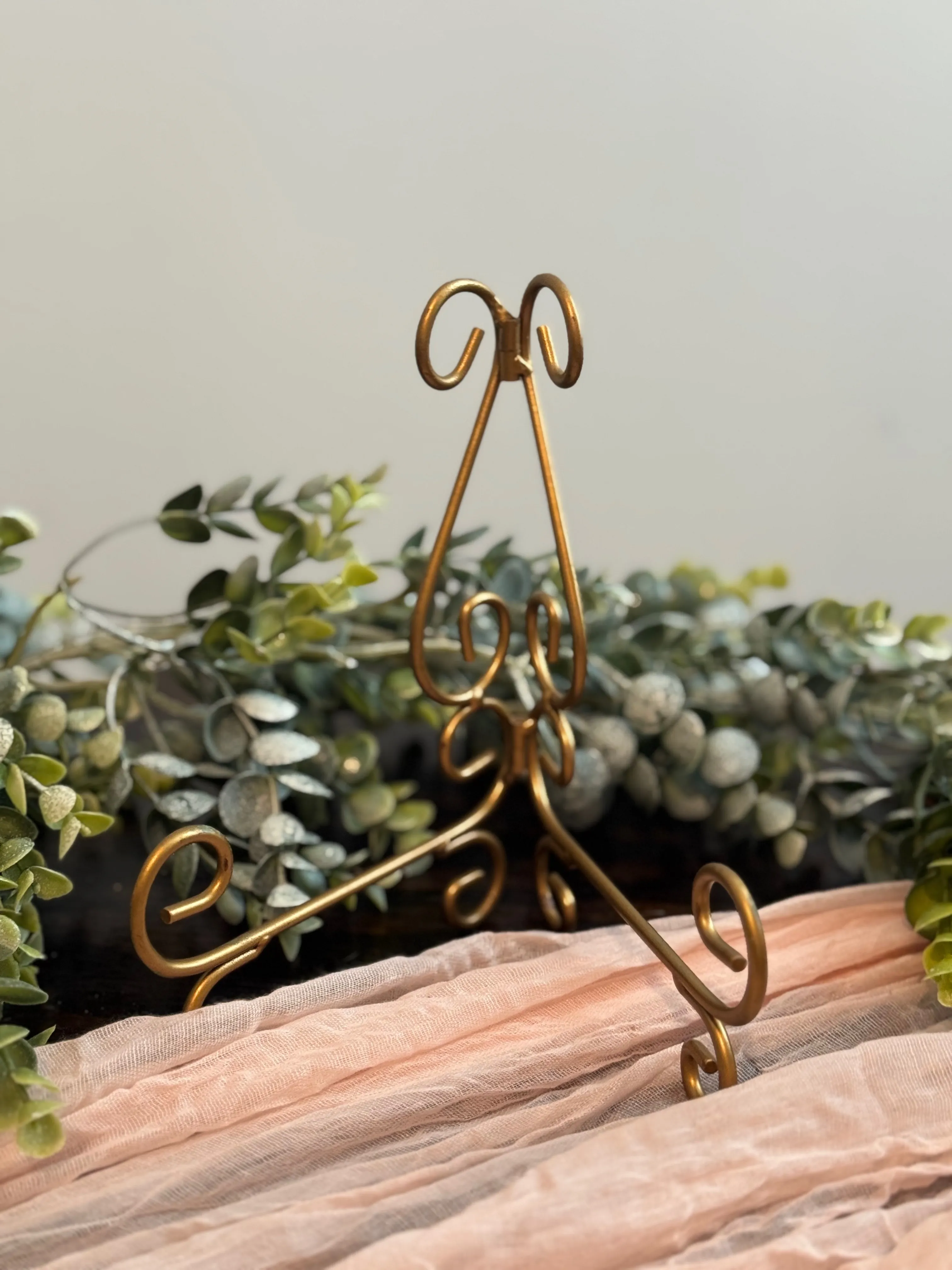 Small Gold Easel 