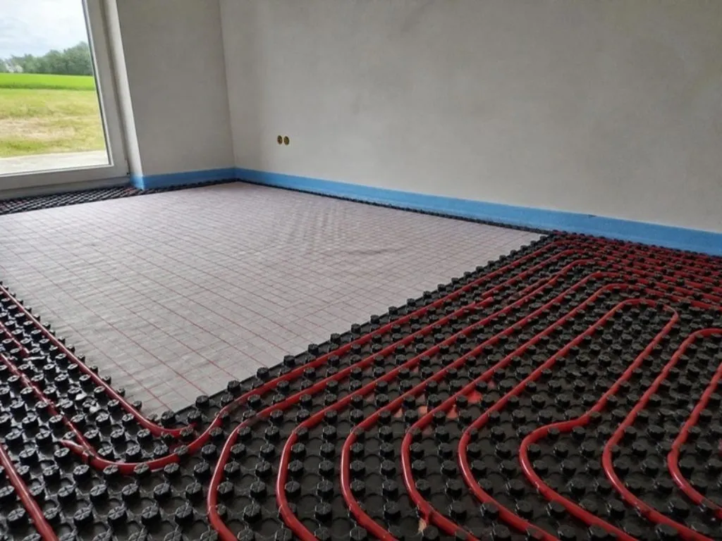 Fußbodenheizung: Faltplatten & Systemplatten