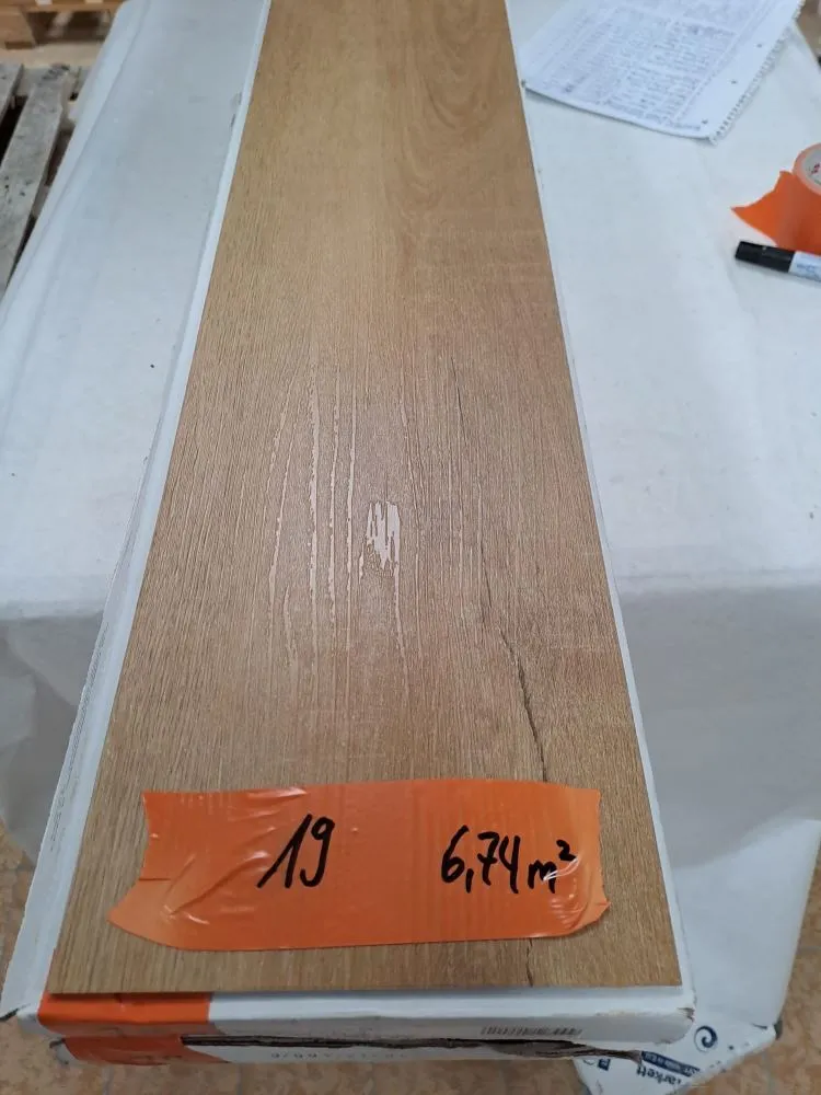 PVC Designbodenbelag Restposten 19 – Classic 24 Harmony Oak (6,74 m², nur komplett)