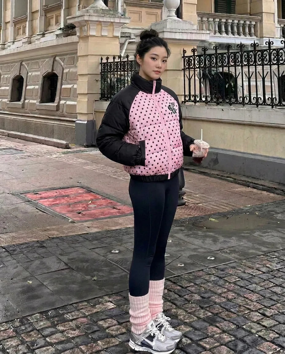 เช่าเสื้อกันหนาว หญิง รุ่น NINA สี ชมพู