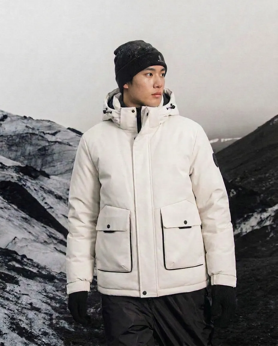 เช่าเสื้อกันหนาว ชาย รุ่น TITLIS สี ขาว