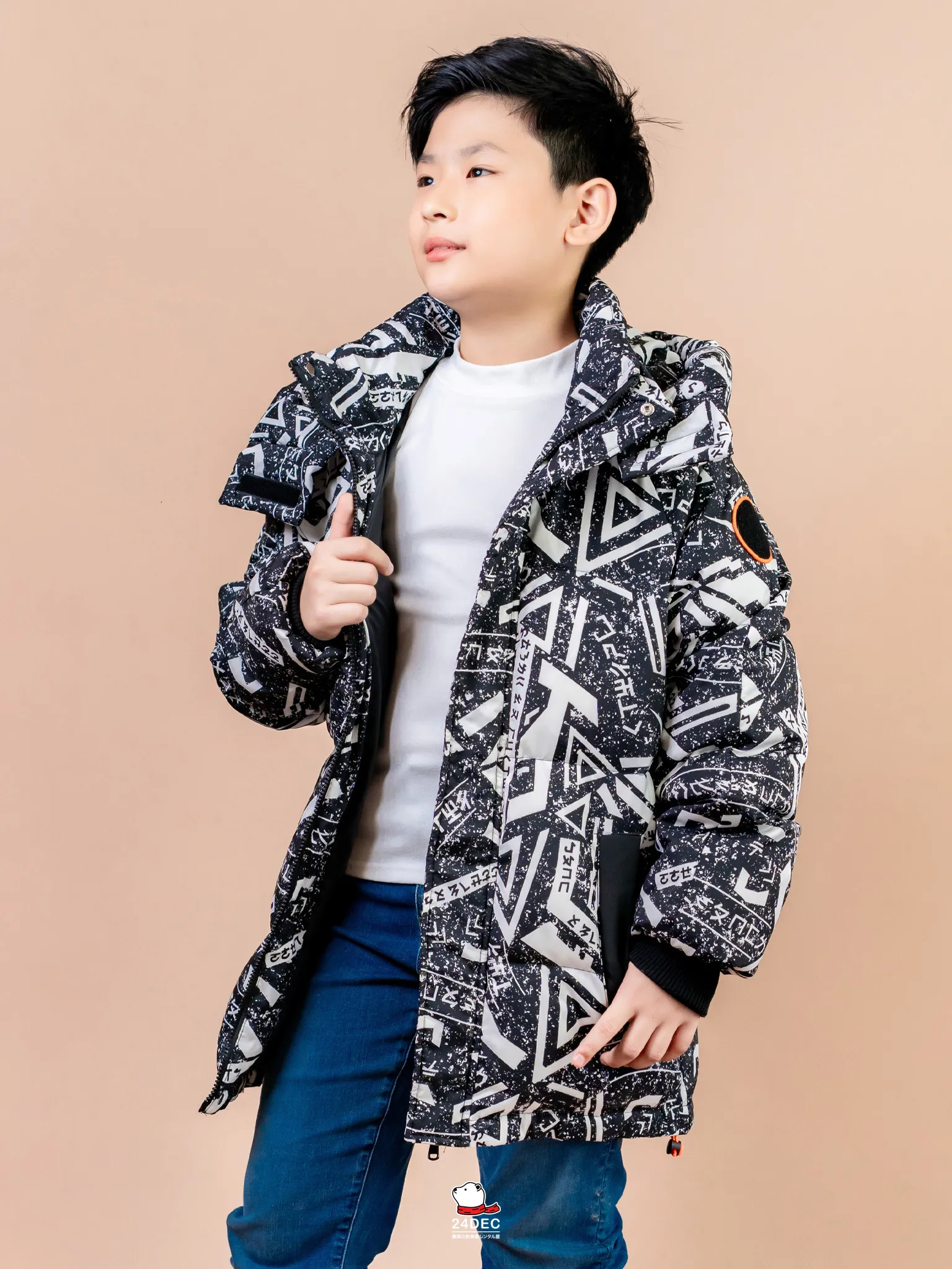 เช่าเสื้อกันหนาว เด็ก รุ่น OTOKO สี ดำ