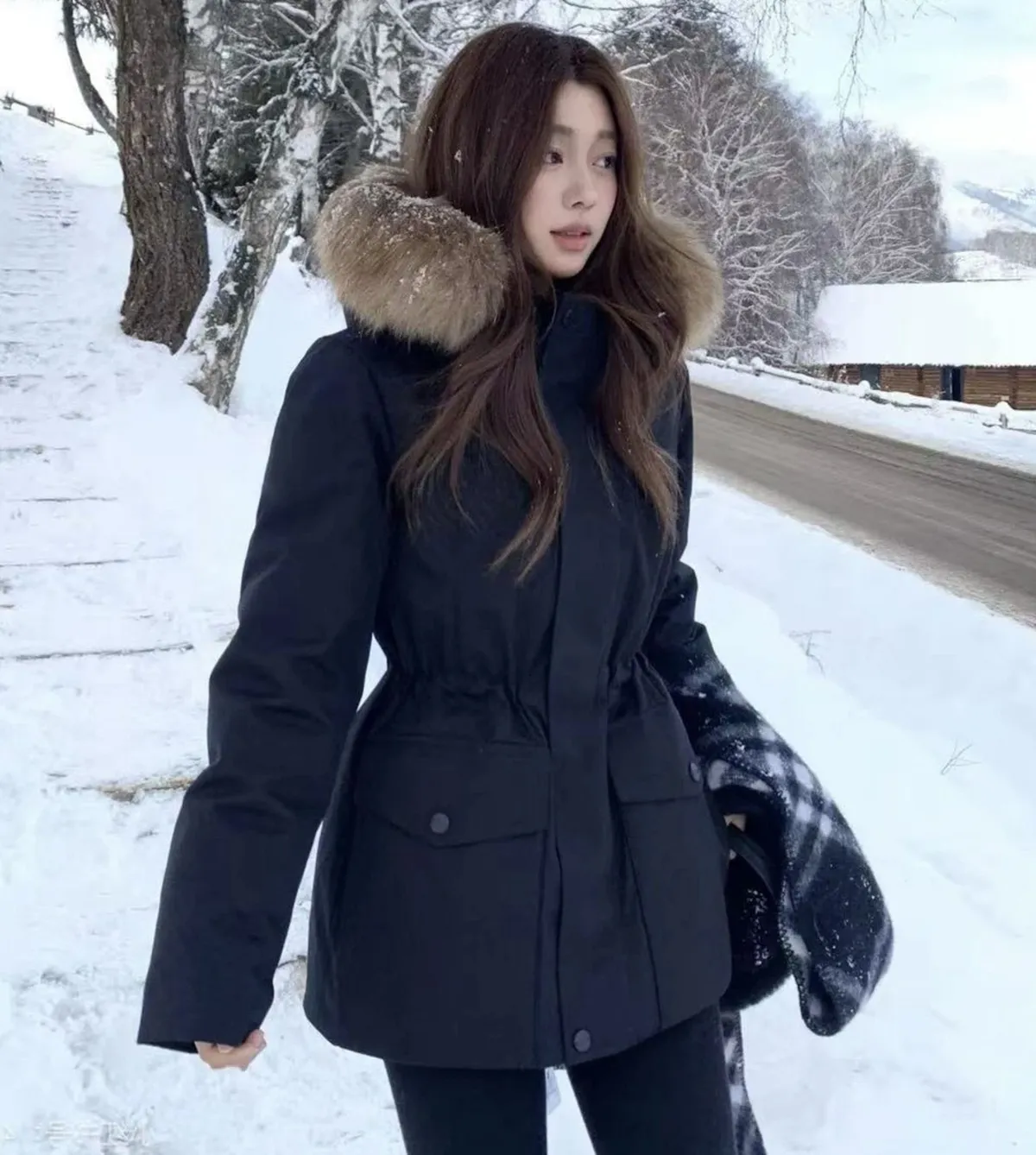 เช่าเสื้อกันหนาว หญิง รุ่น BOA  สี ดำ