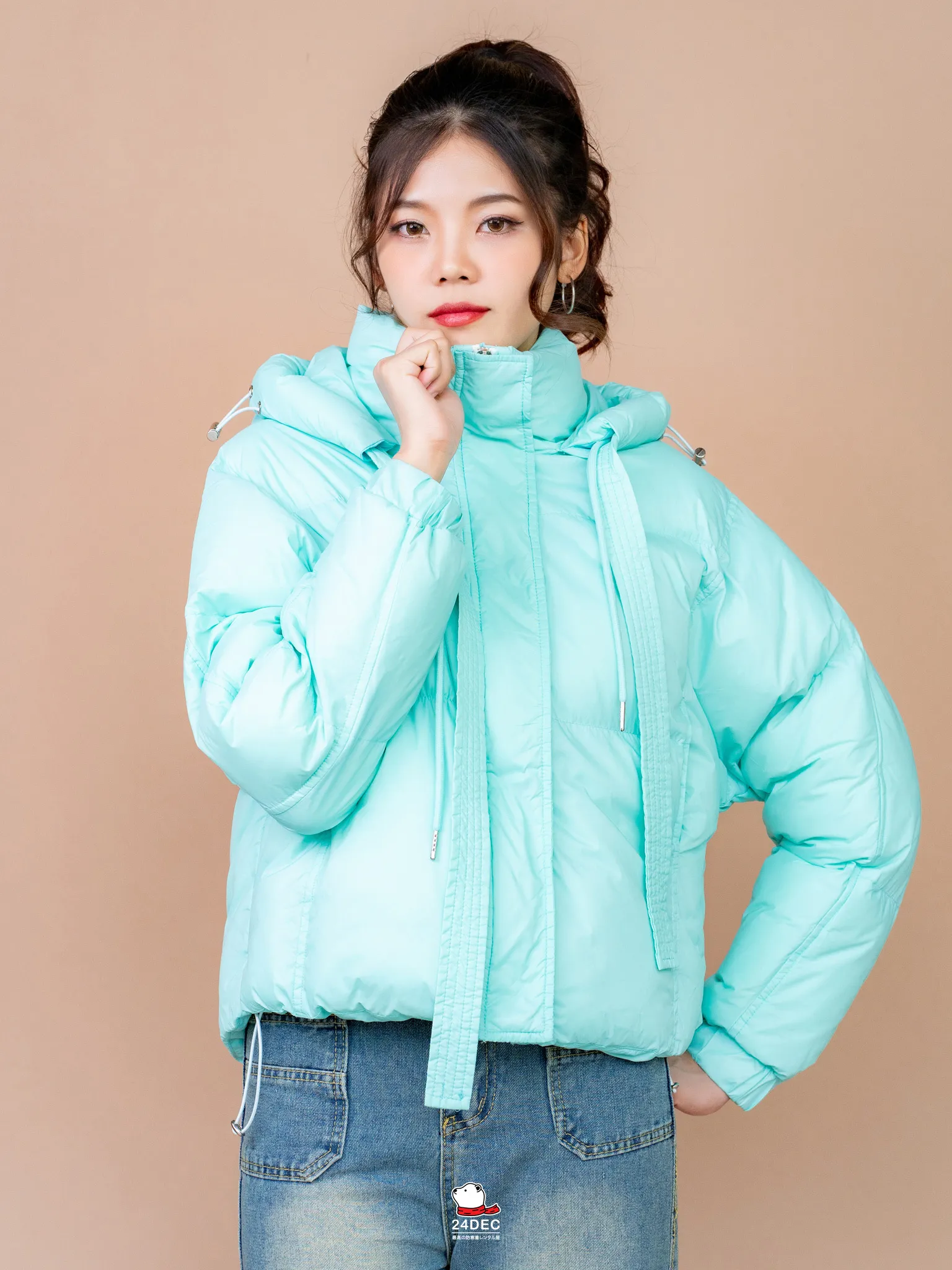 เช่าเสื้อกันหนาว หญิง รุ่น PAPERMINT สี เขียว