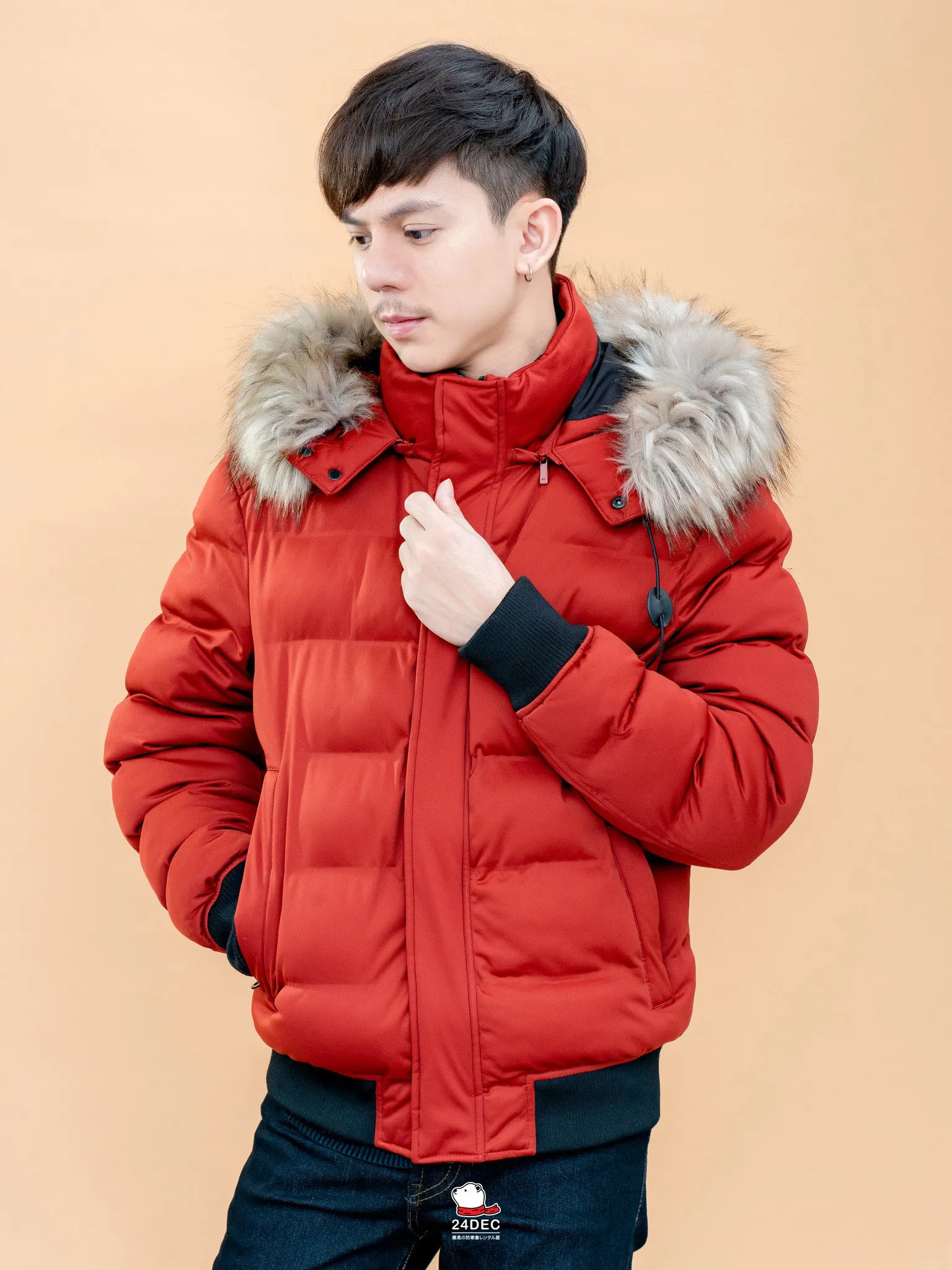 เช่าเสื้อกันหนาว ชาย รุ่น FALCON สี แดง