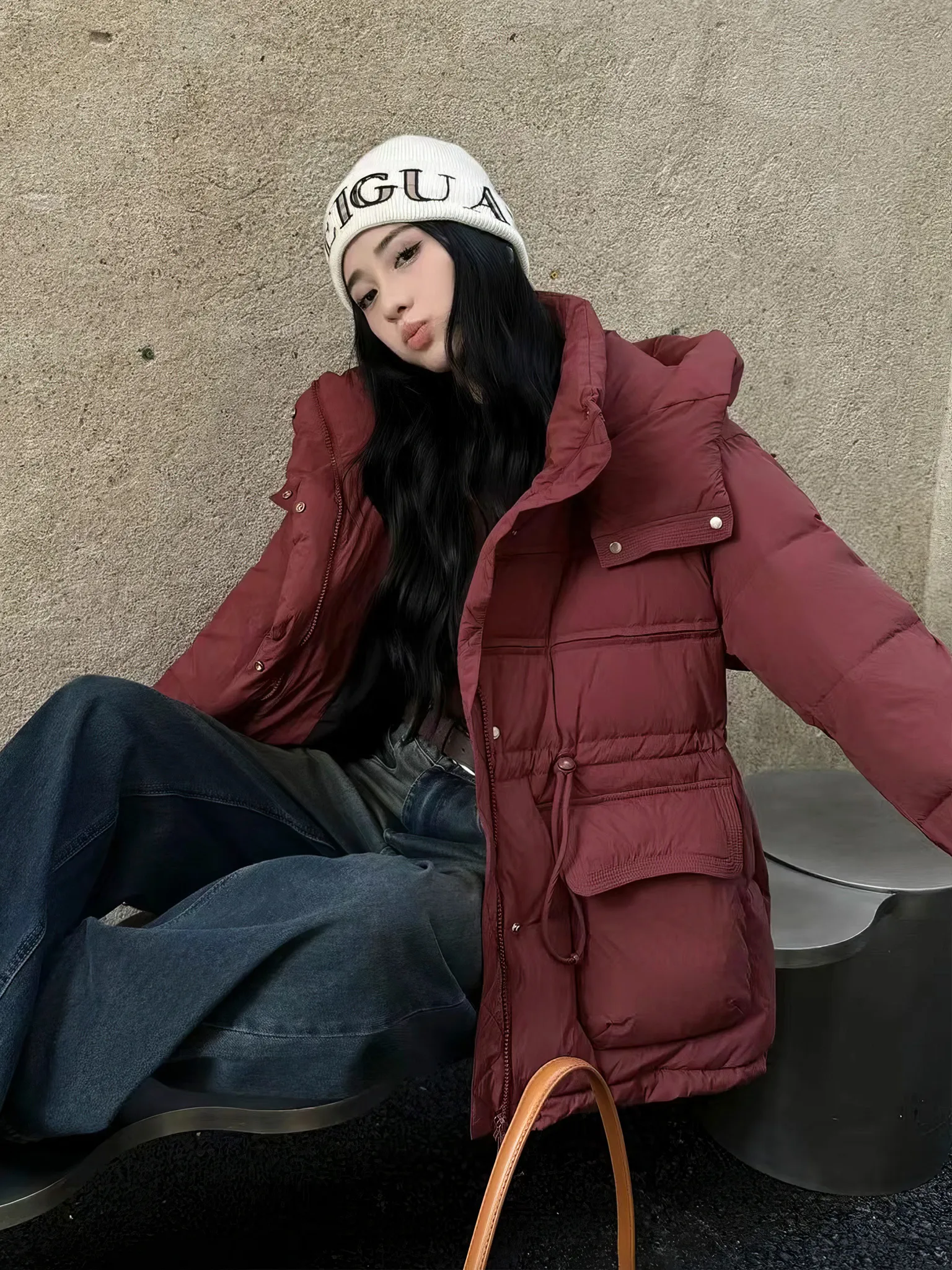 เช่าเสื้อกันหนาว หญิง รุ่น MAPLE สี แดงเรดไวน์