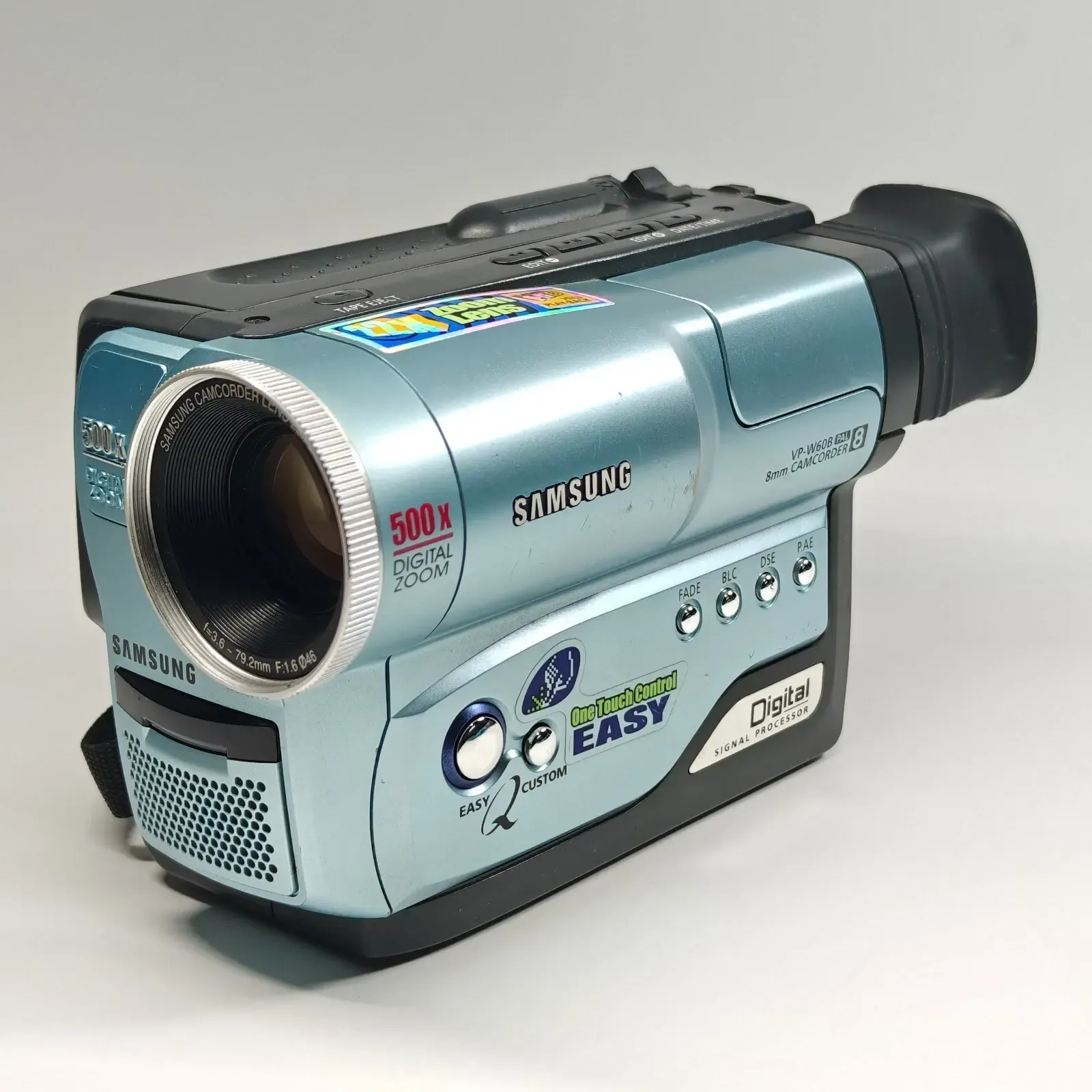Hi8 - SAMSUNG VINTAGE CAMCORDER - 500x ZOOM - RETRO - VINTAGE- VHS LOOK