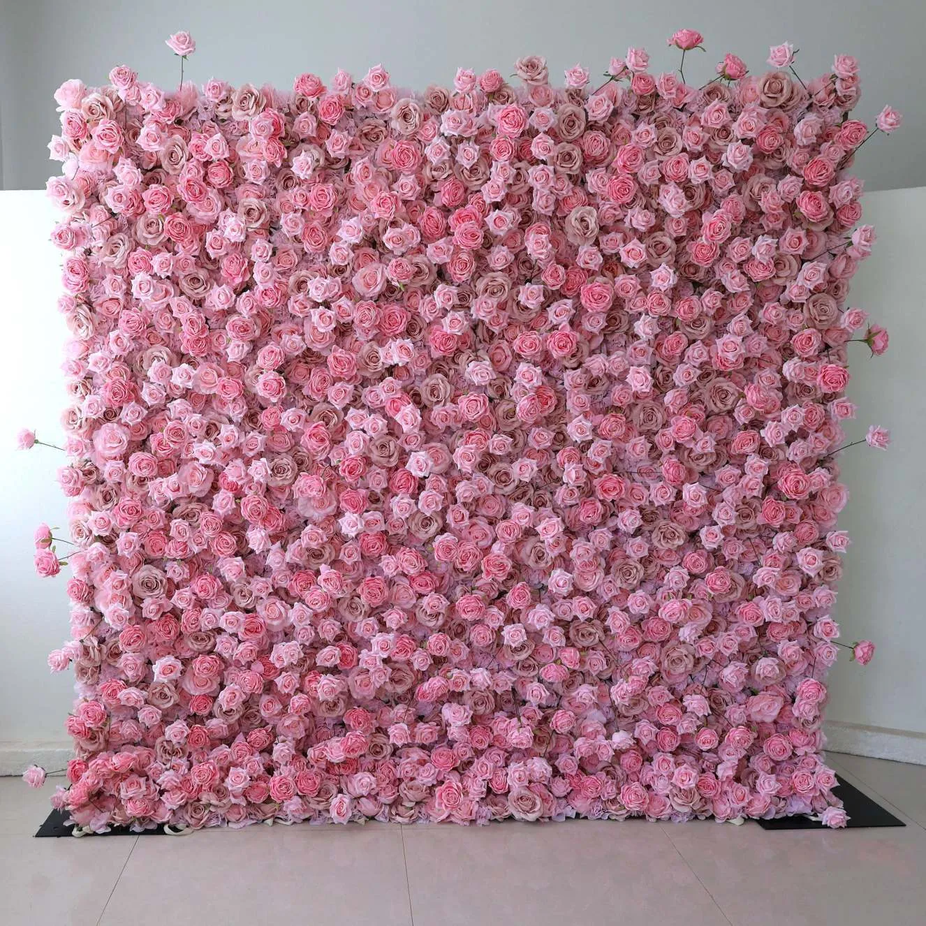 Location Mur de Fleurs Artificielles Rose avec Structure – MF100RE