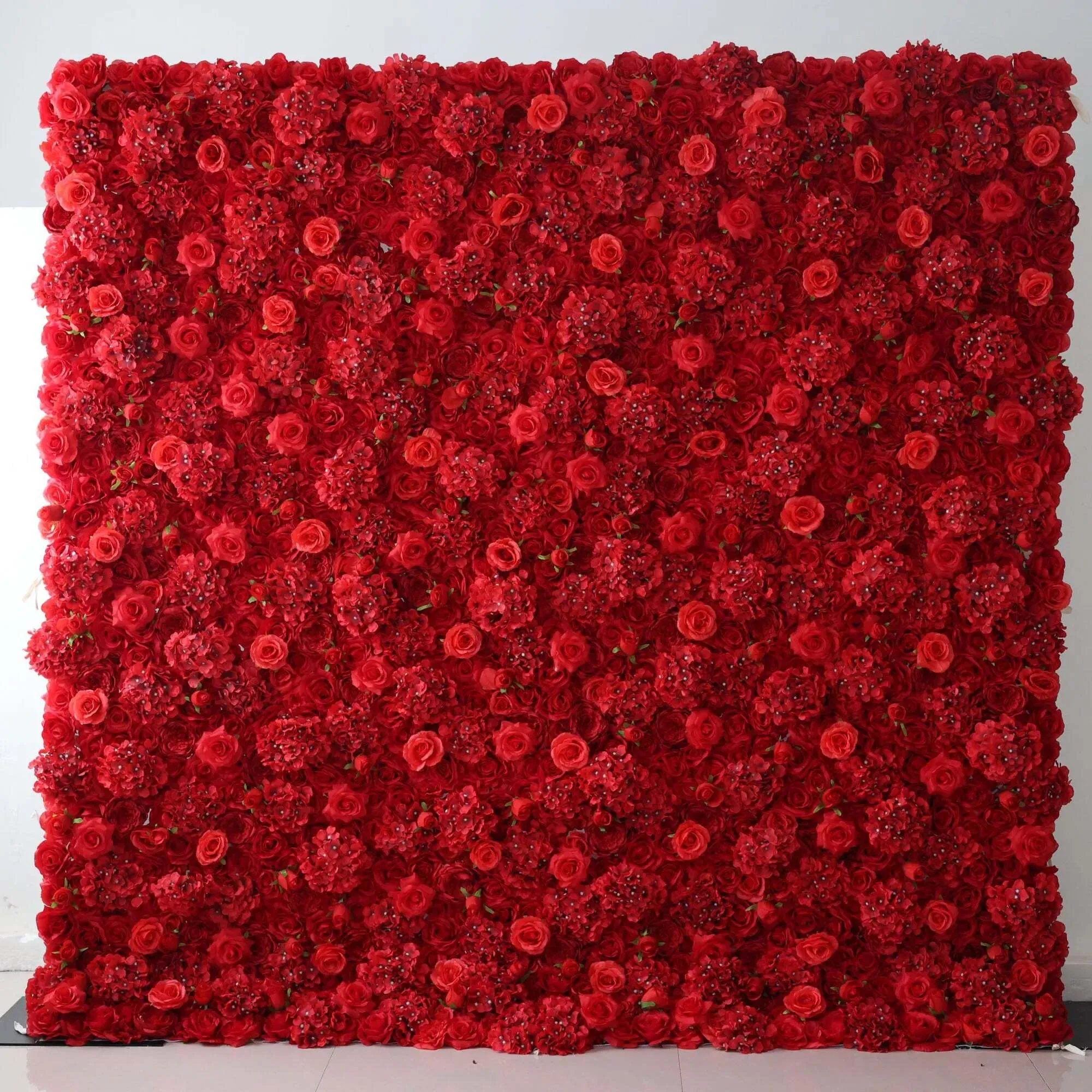 Location Mur de Fleurs Artificielles Rouge avec Structure – MF100R