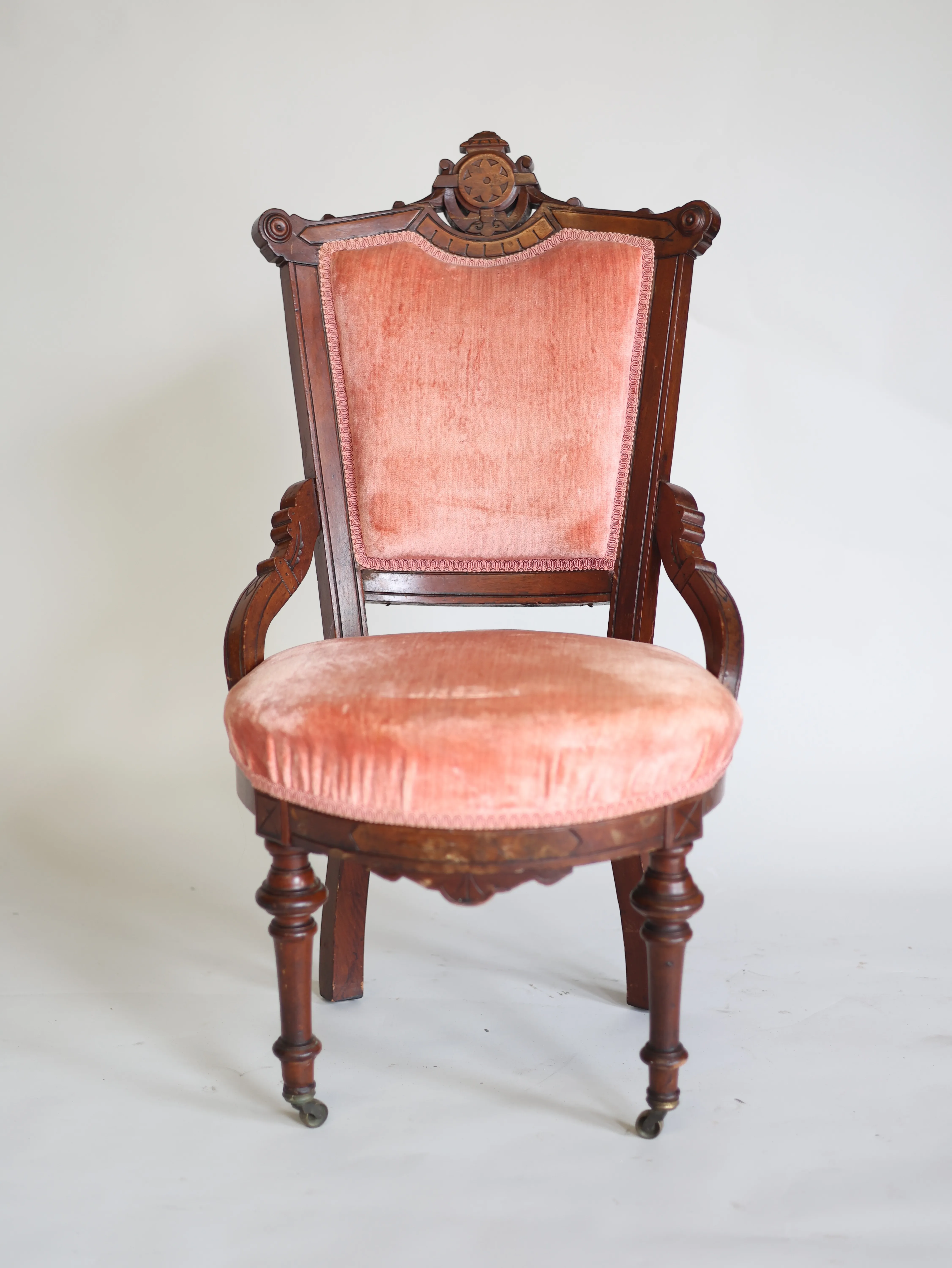 Victoria Chair - Pink Velvet & Wood