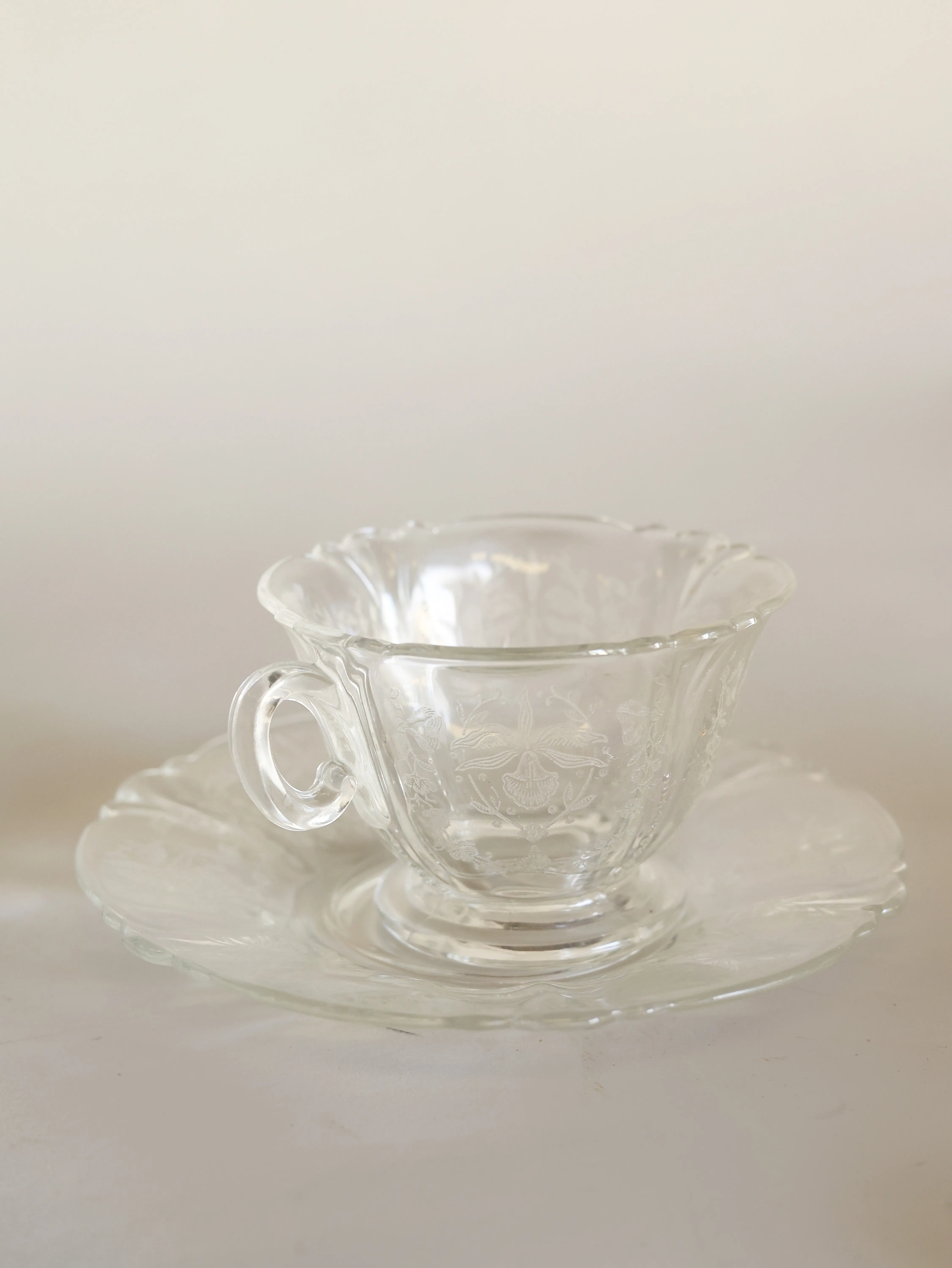 Nicole crystal tea cup set of 4