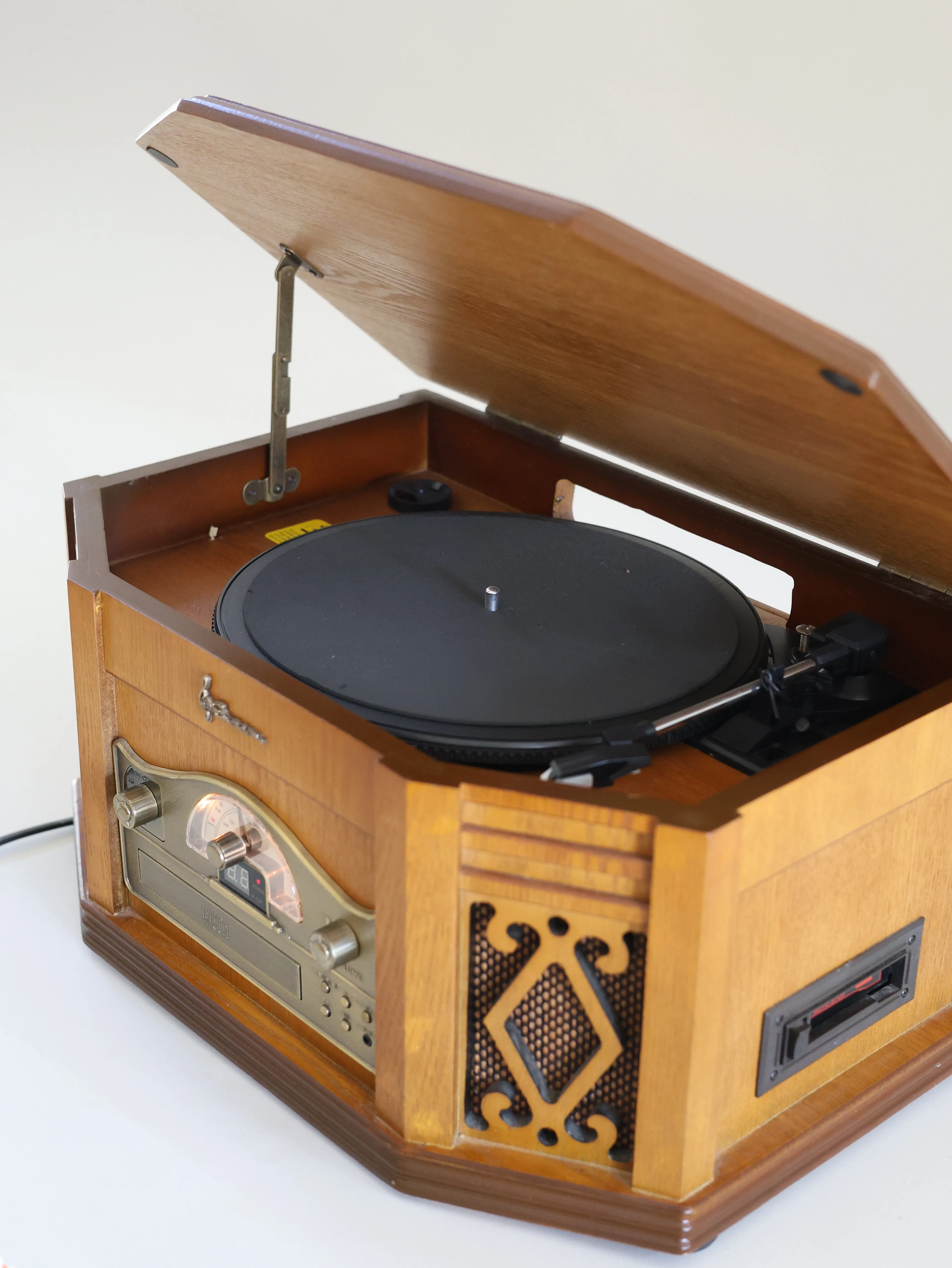 Emerson Wooden Vinyl Player