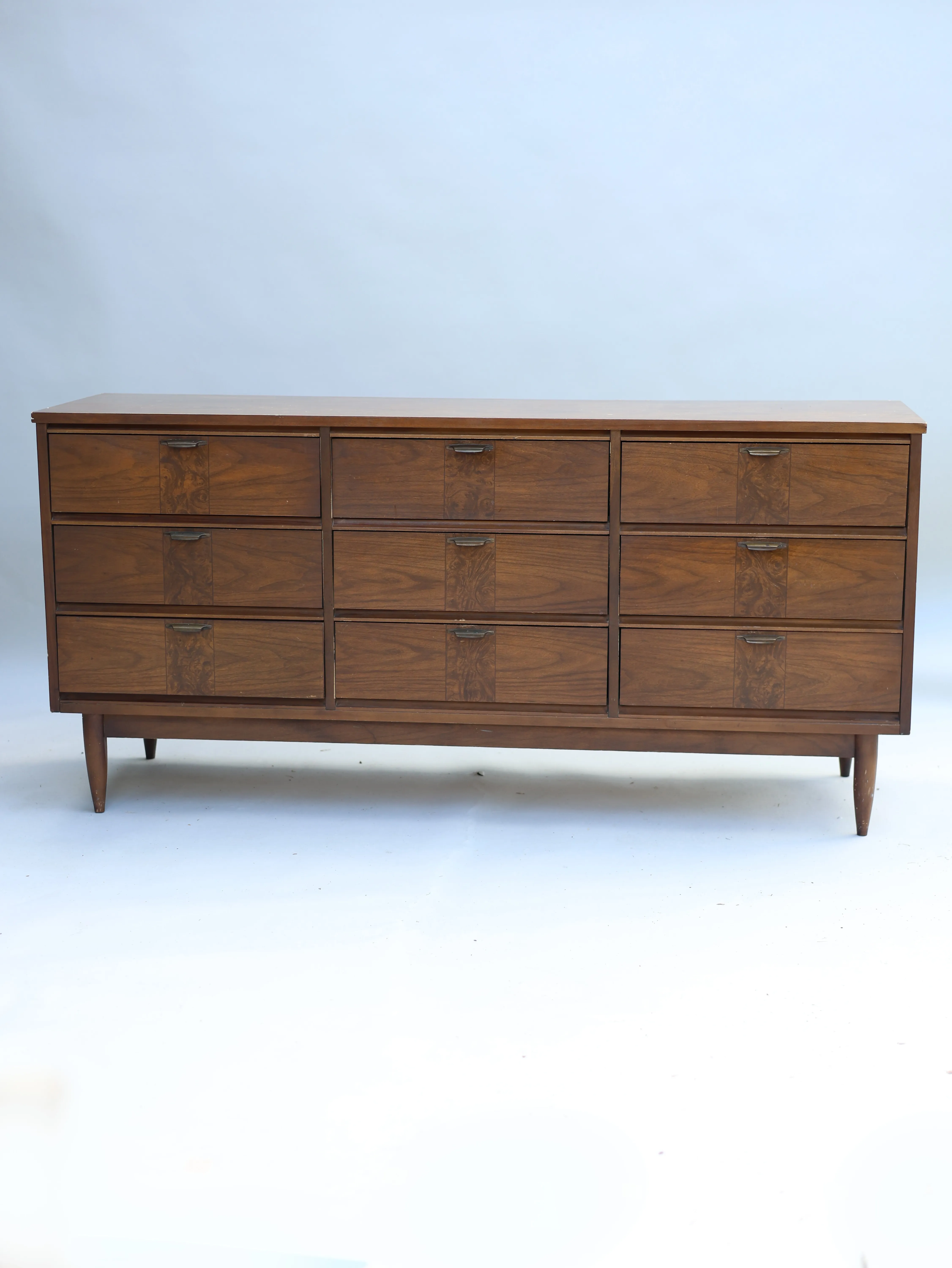 Mcm Wooden 9 Drawers Brass Pulls Dresser