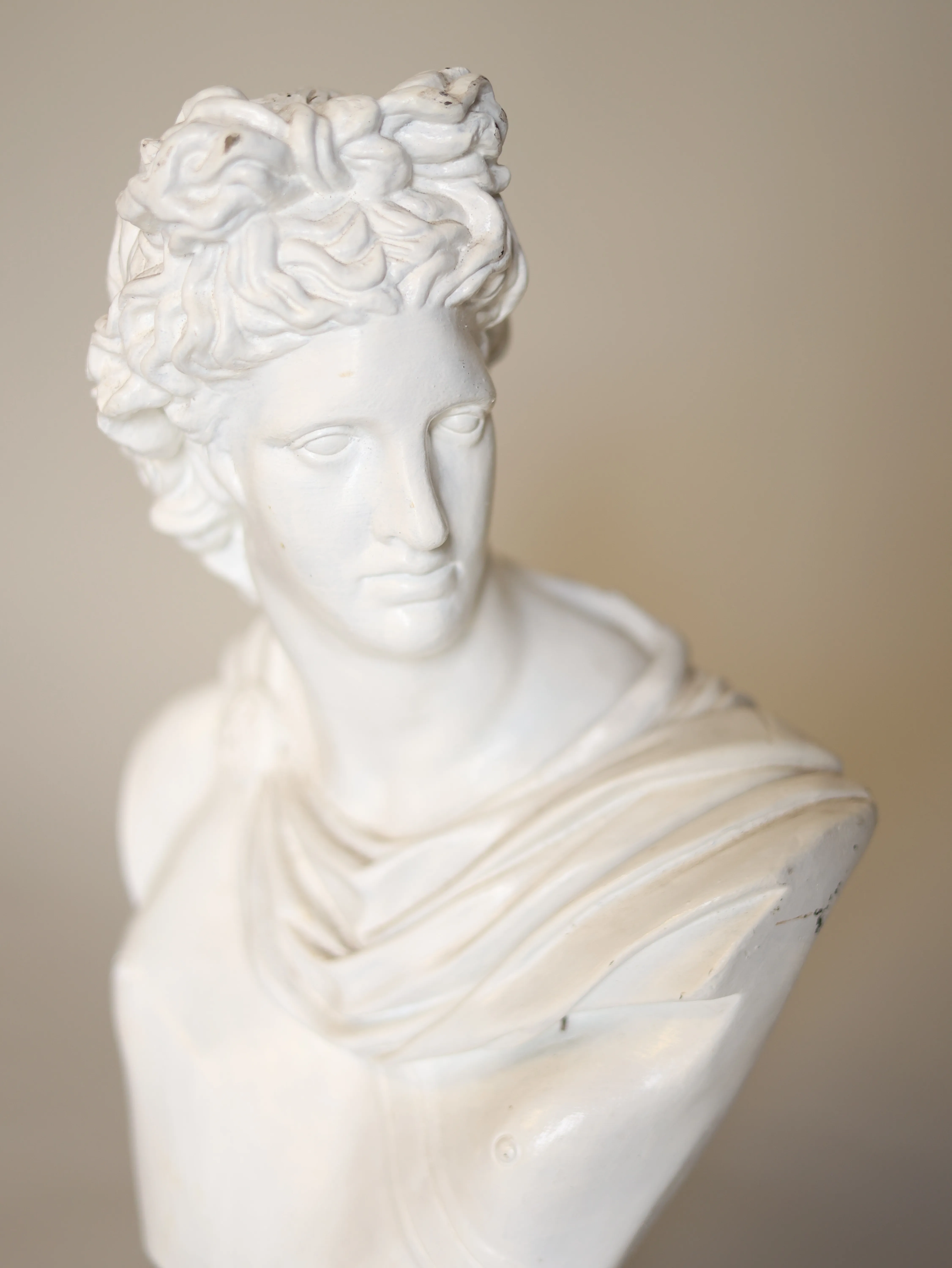 Apollo Bust White statue