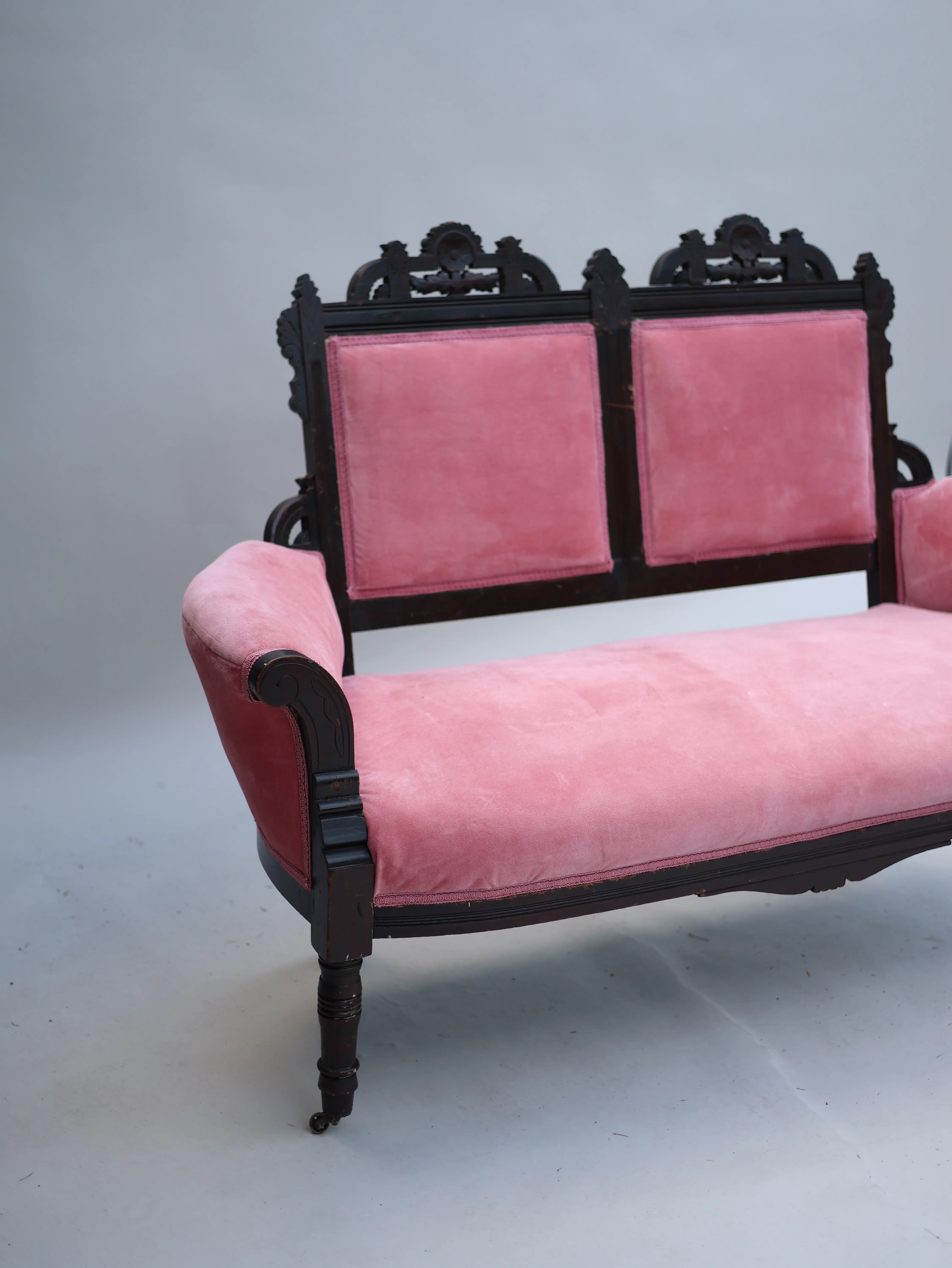 Amelia Antique Pink Velvet Sofa