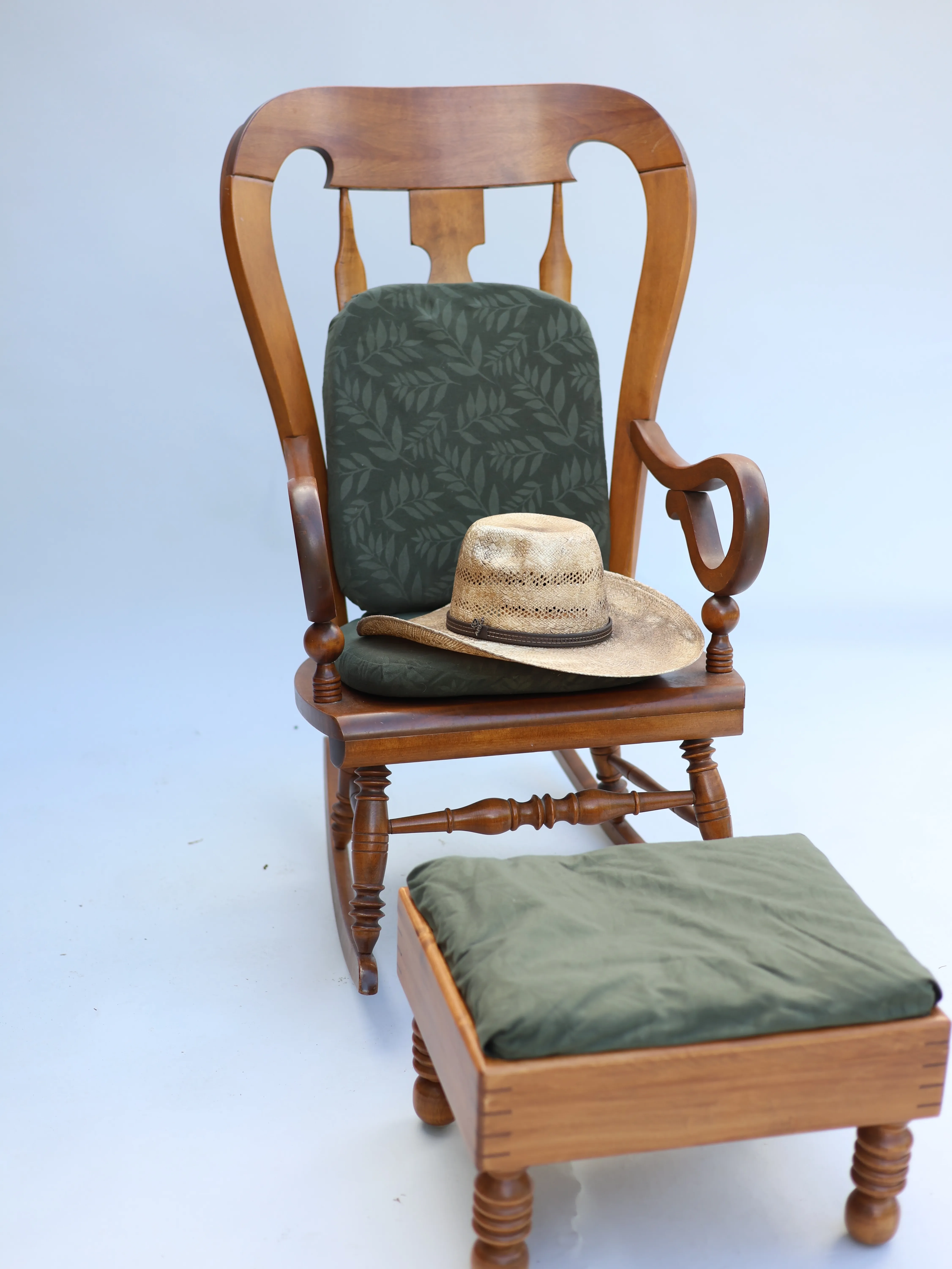 Carmen - Antique Rocker Chair And Ottoman