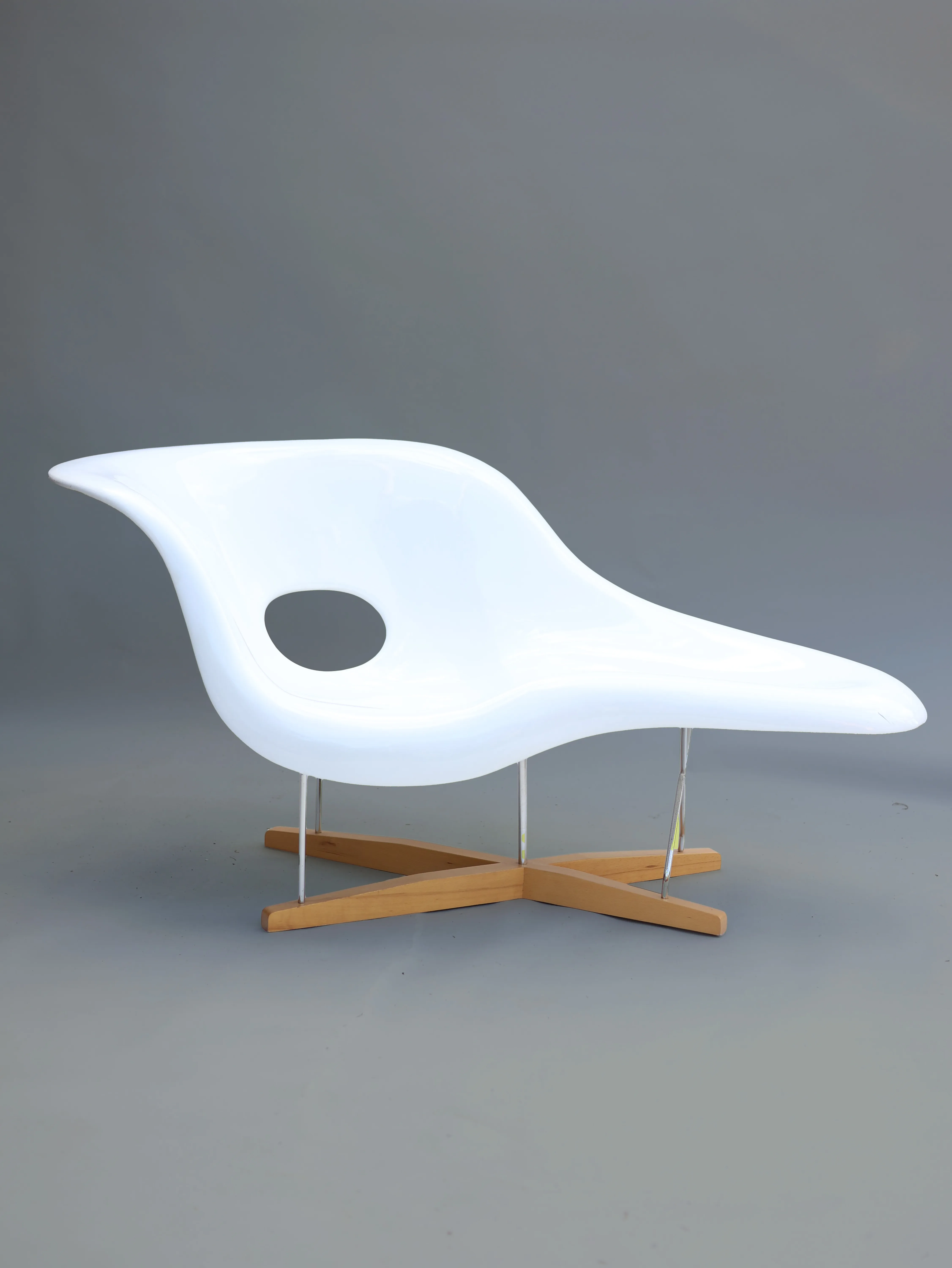 Eames La Chaise Chair