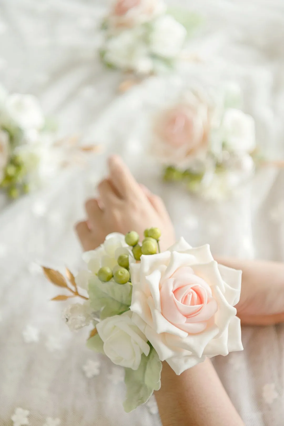 Ling’s Corsage Blush and Cream (Set)