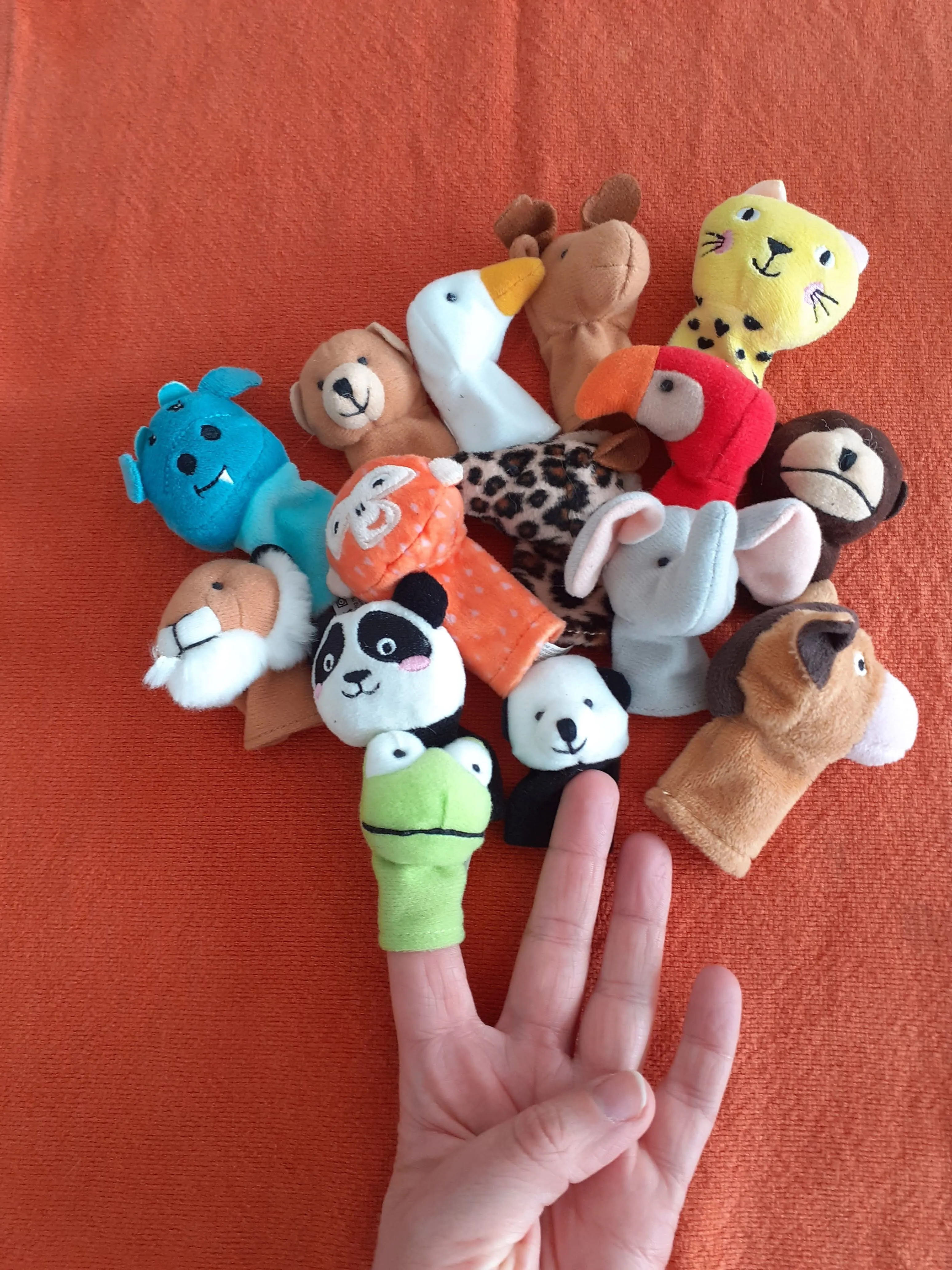 set de 3 marionnettes à dois