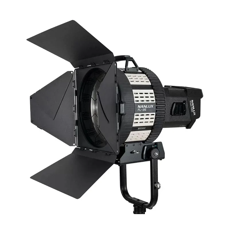Nanlux FL-35YK Fresnel with Barn Doors