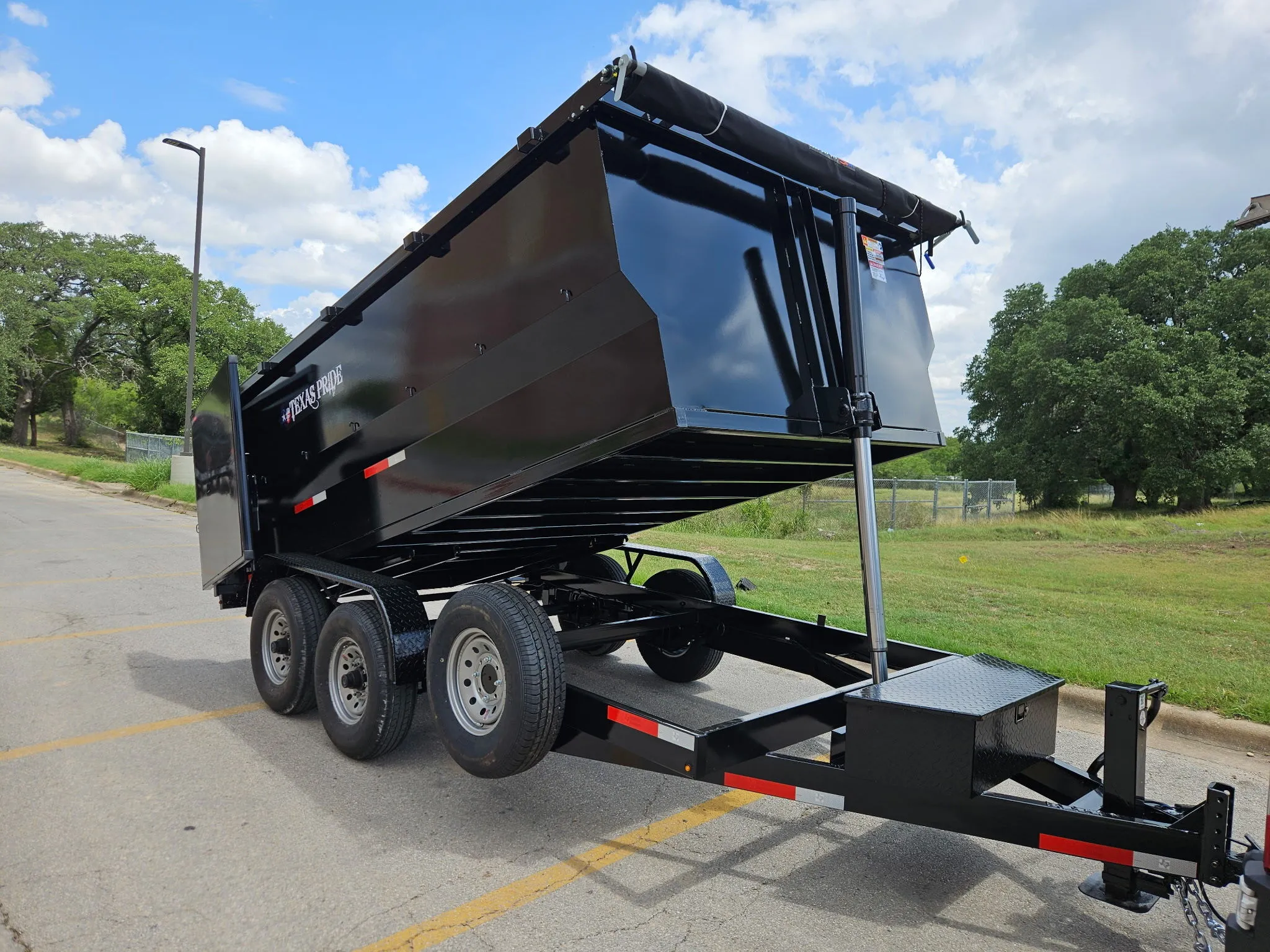 7x14x4 Dump Trailer