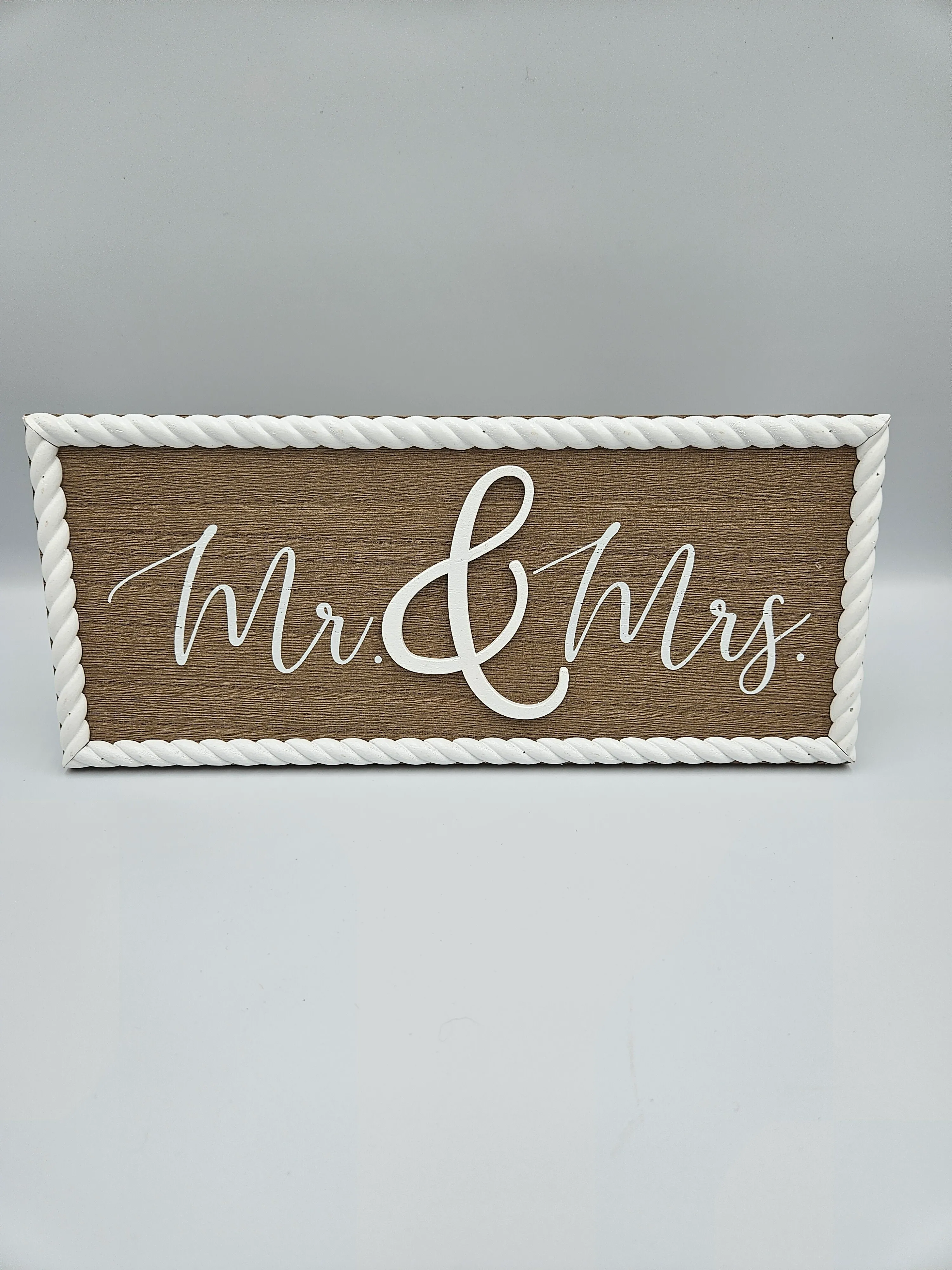 Mr & Mrs Wood Sign