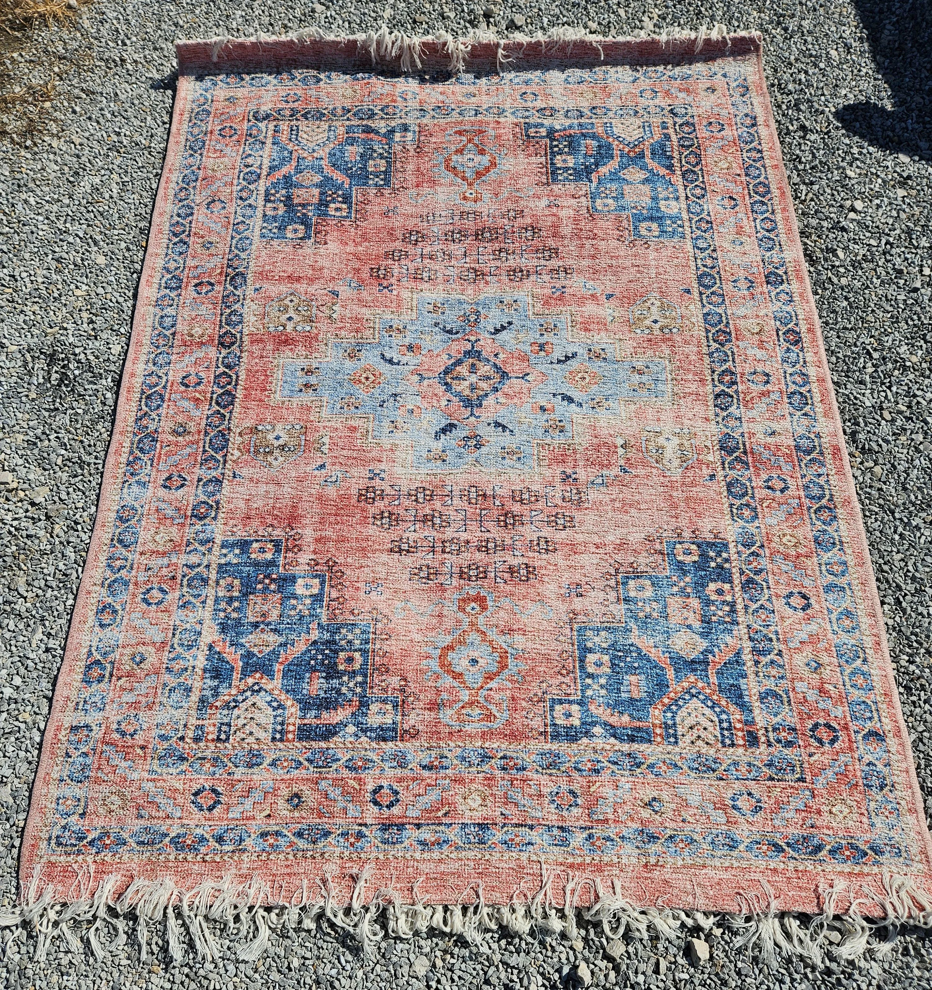 Rug - 5' x 7'