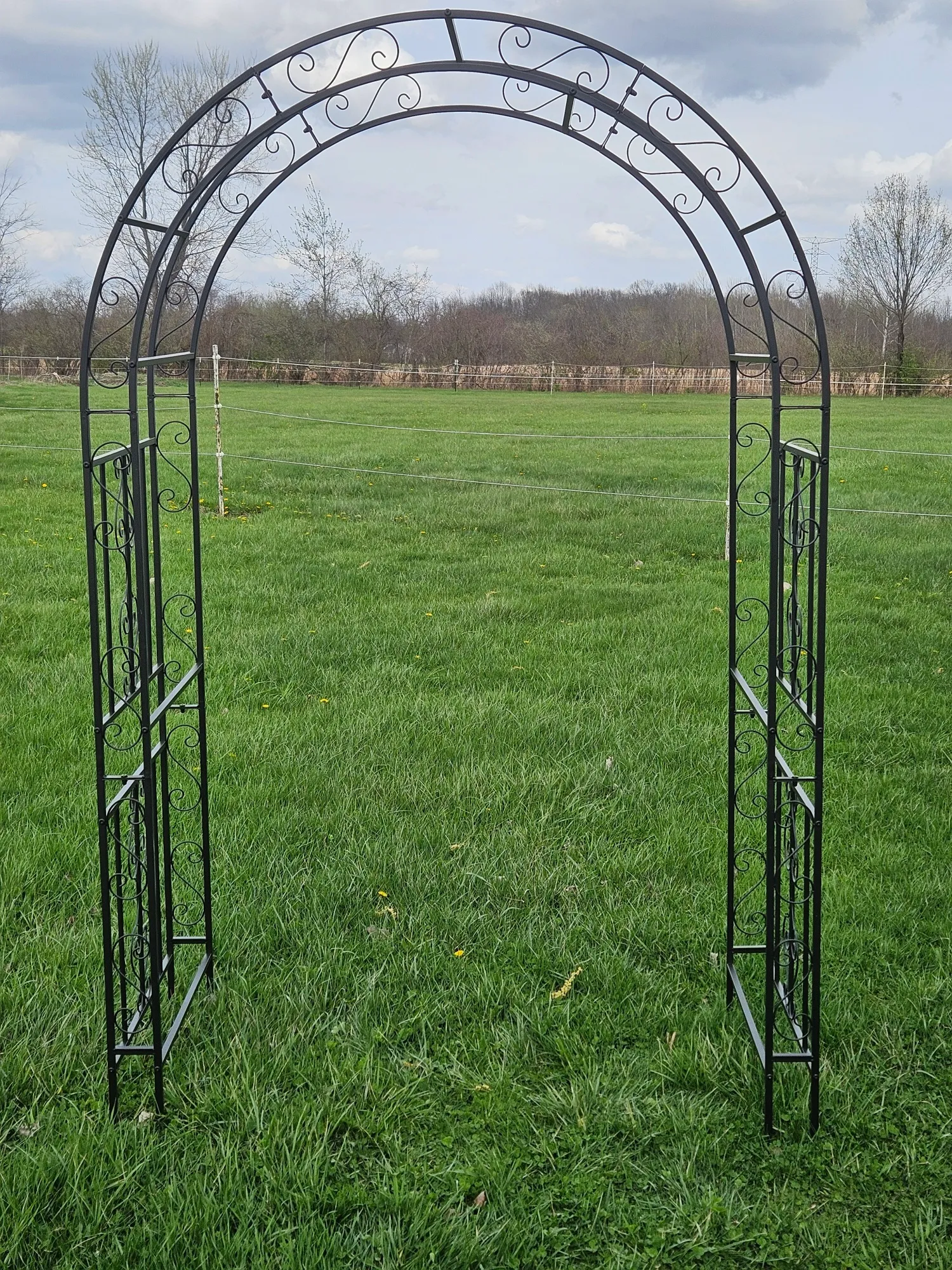 Metal Arch - Black - 7ft