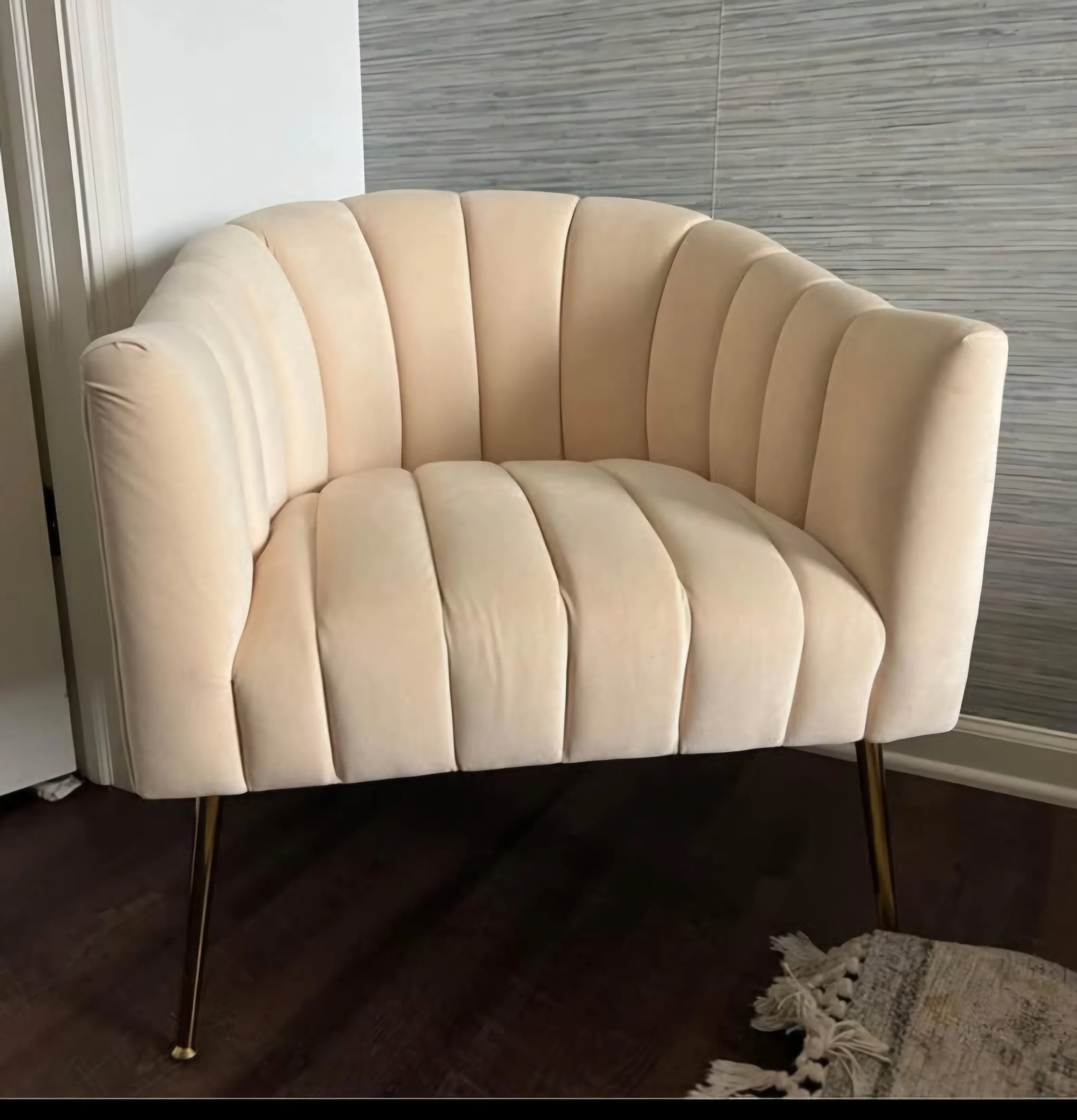 Velour Chair - Cream/Gold