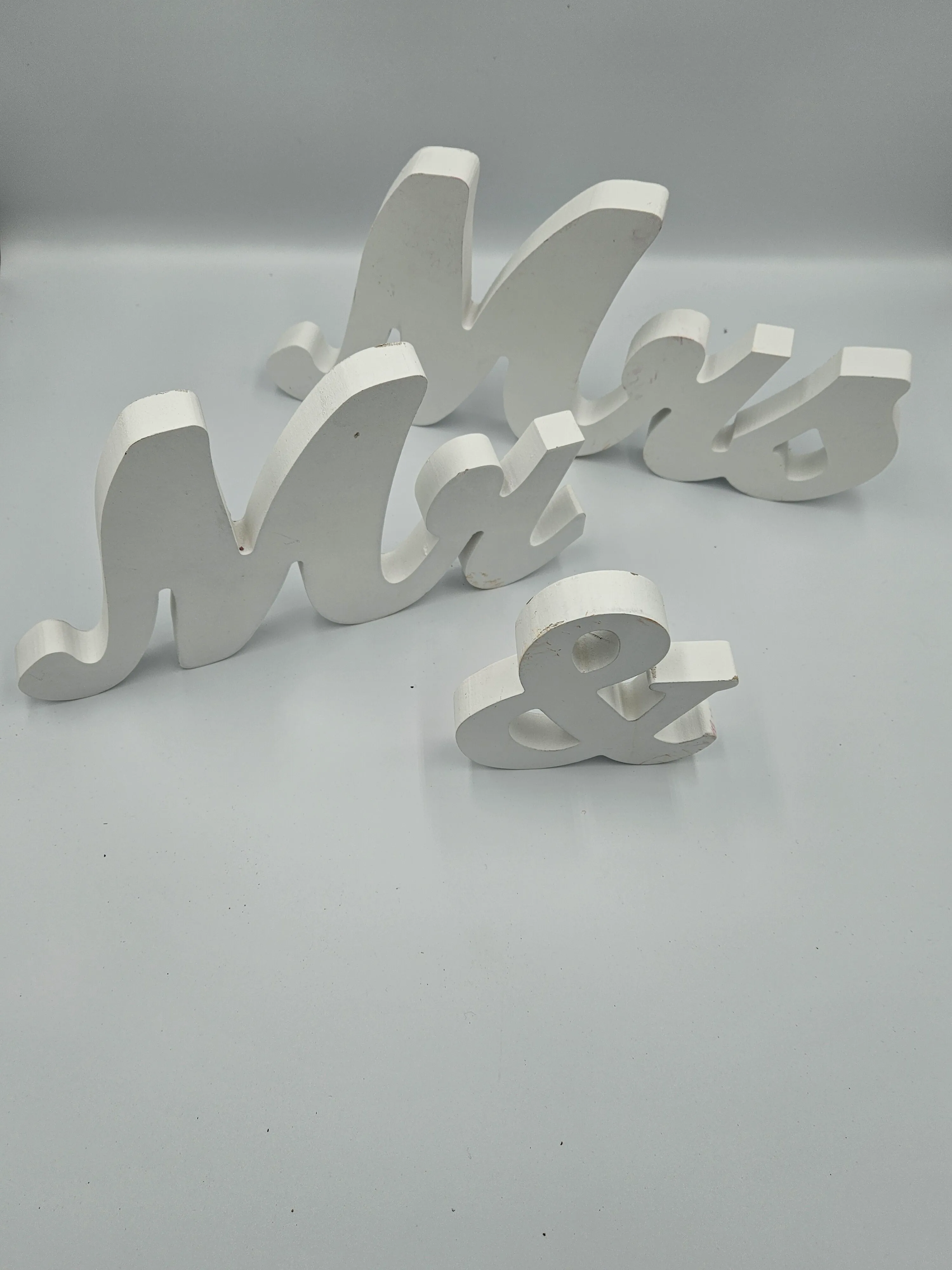 Mr & Mrs signs - White