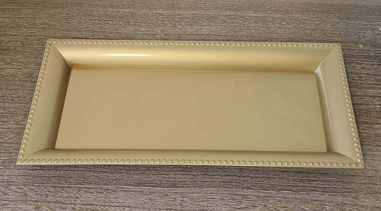 Gold Tray - Plastic - 7'' x 14''