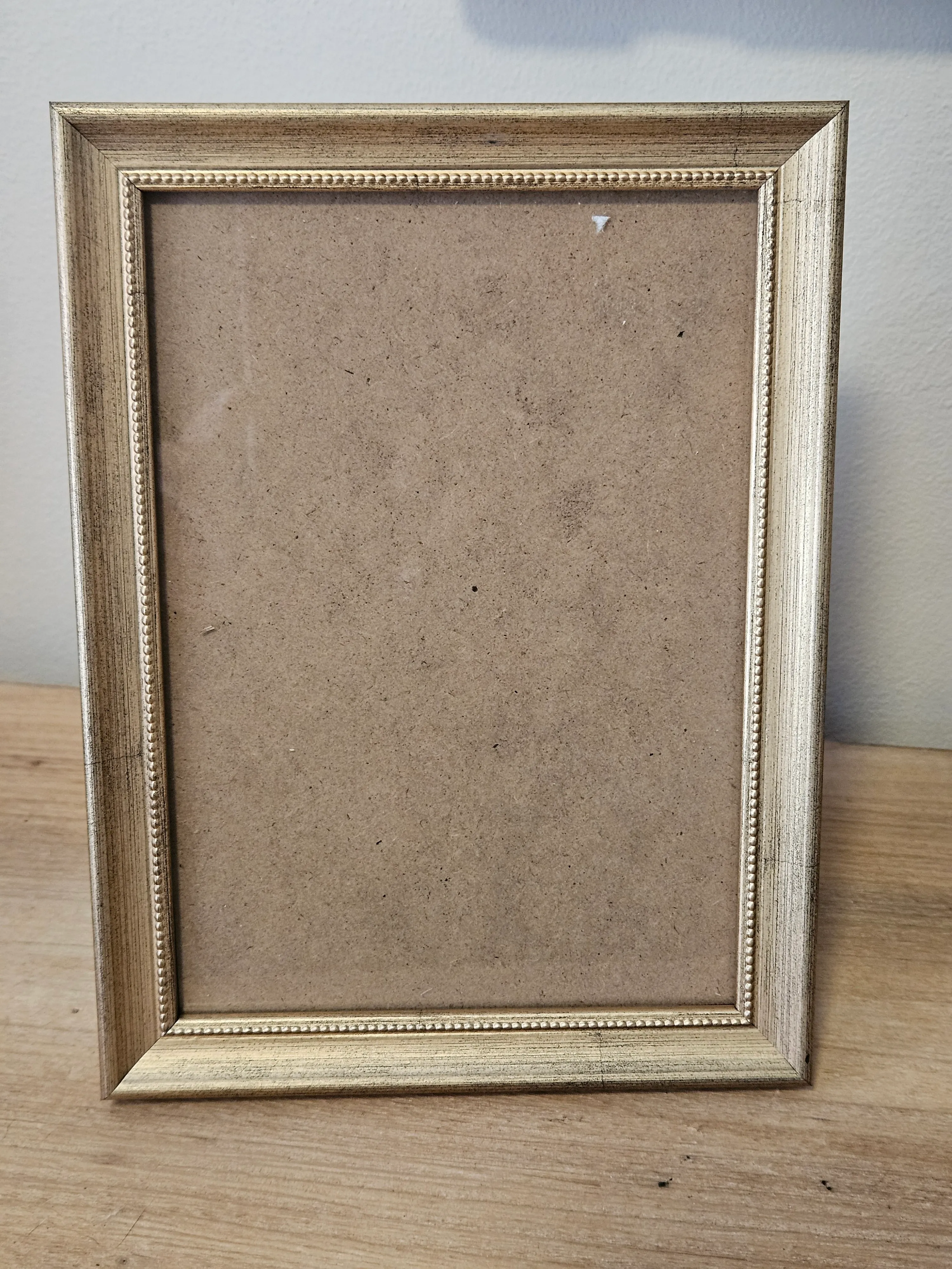 Gold Frame - 5 x 7 - Smooth/Beaded