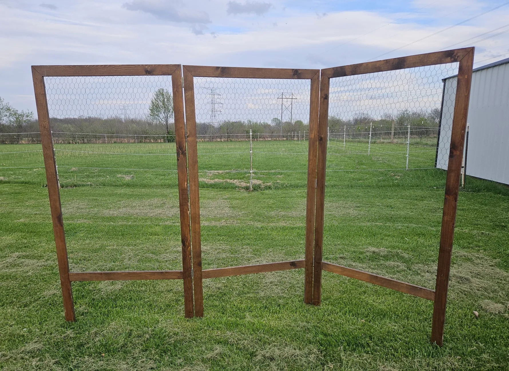 Wooden Screen - Trifold