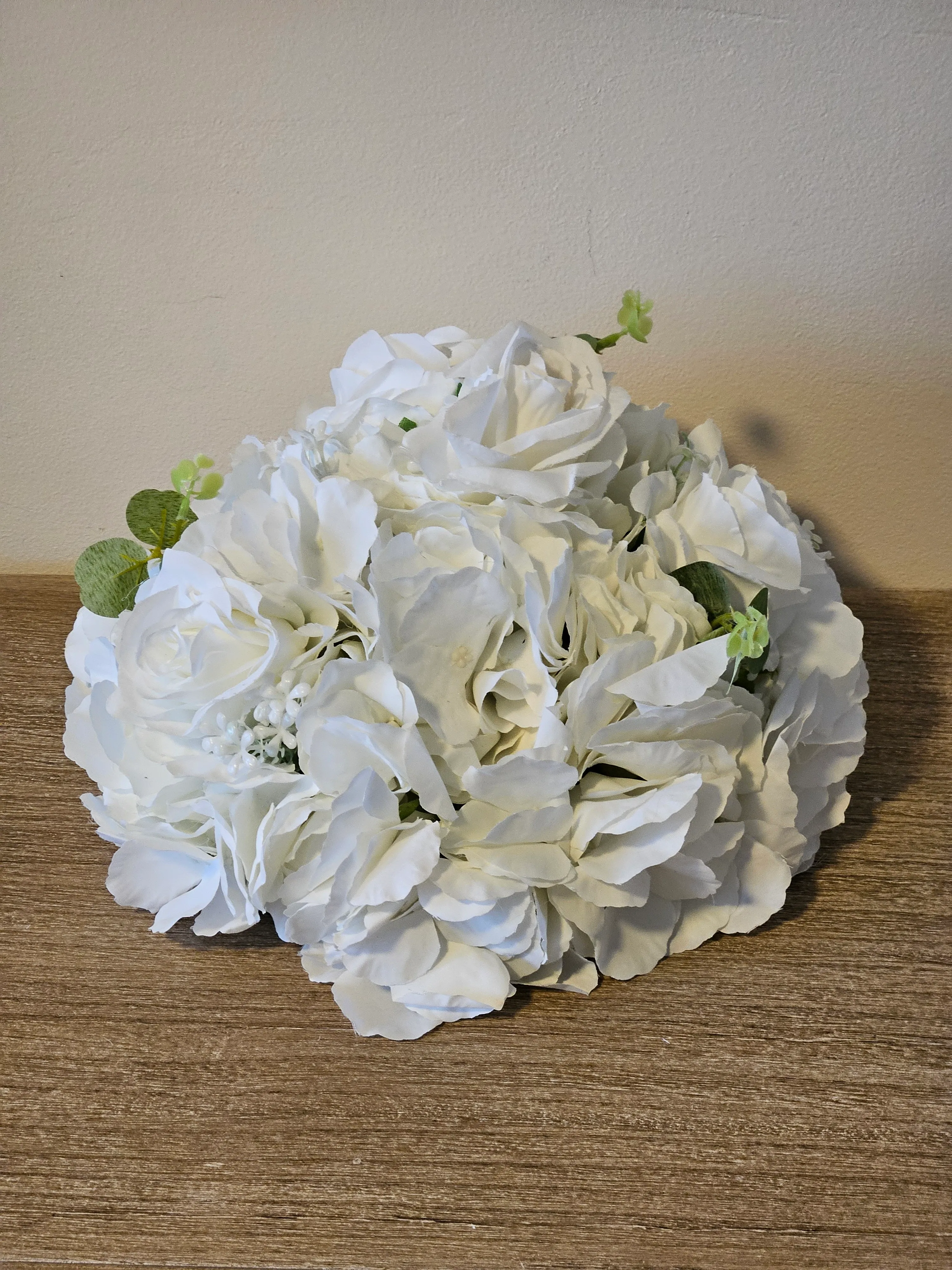 Round Floral Ball - 11.8in - White