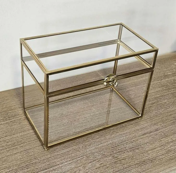 Glass with Gold Trim Box