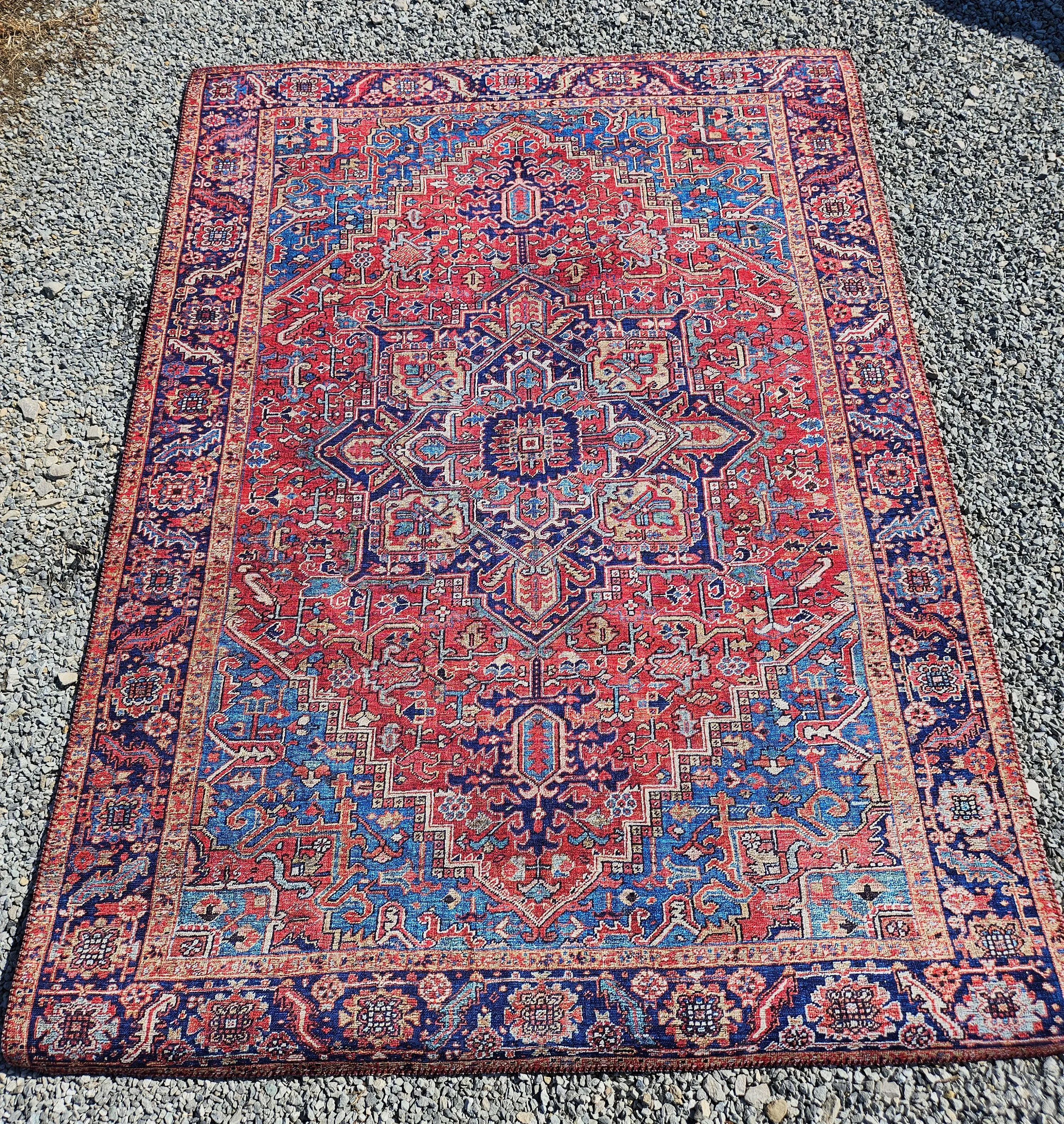 Rug - Red/Navy - 5" x 7"