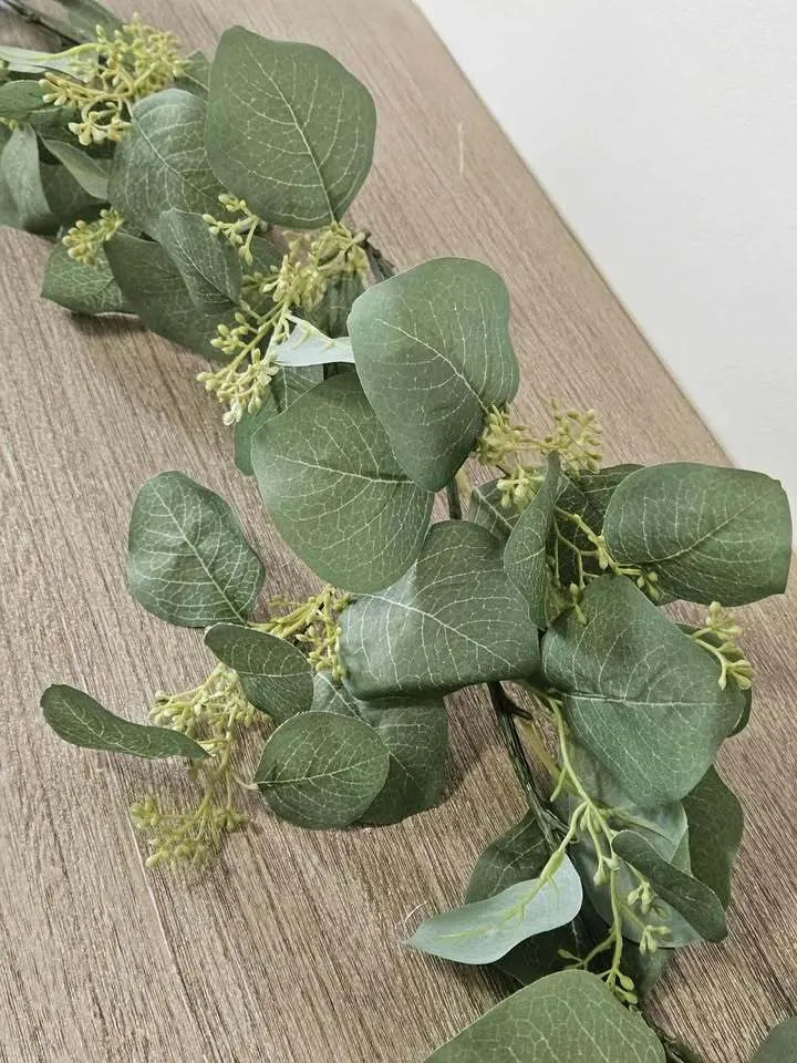 Garland - Seeded Eucalyptus - 72in