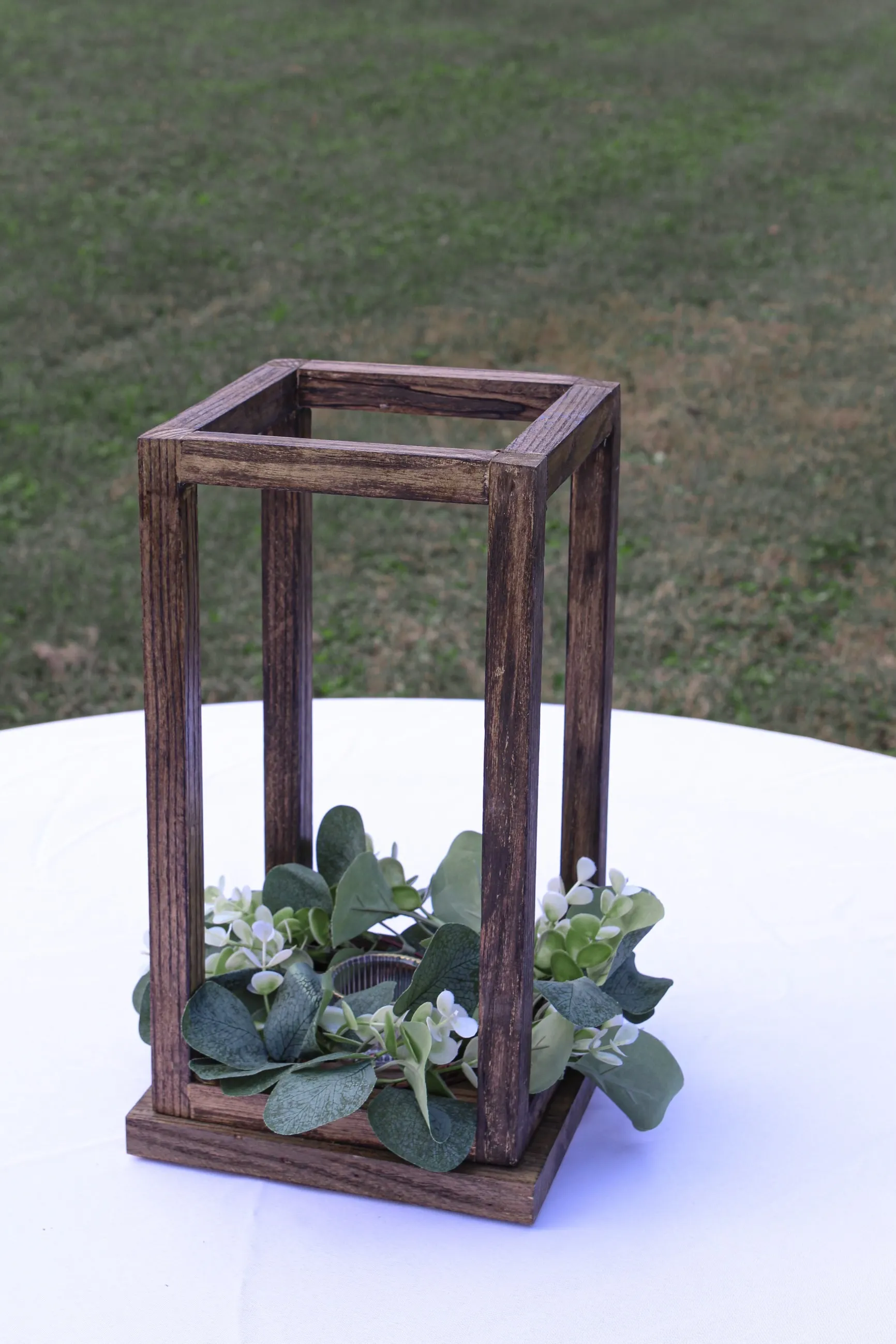 Radiant Romance Lanterns Centerpieces 