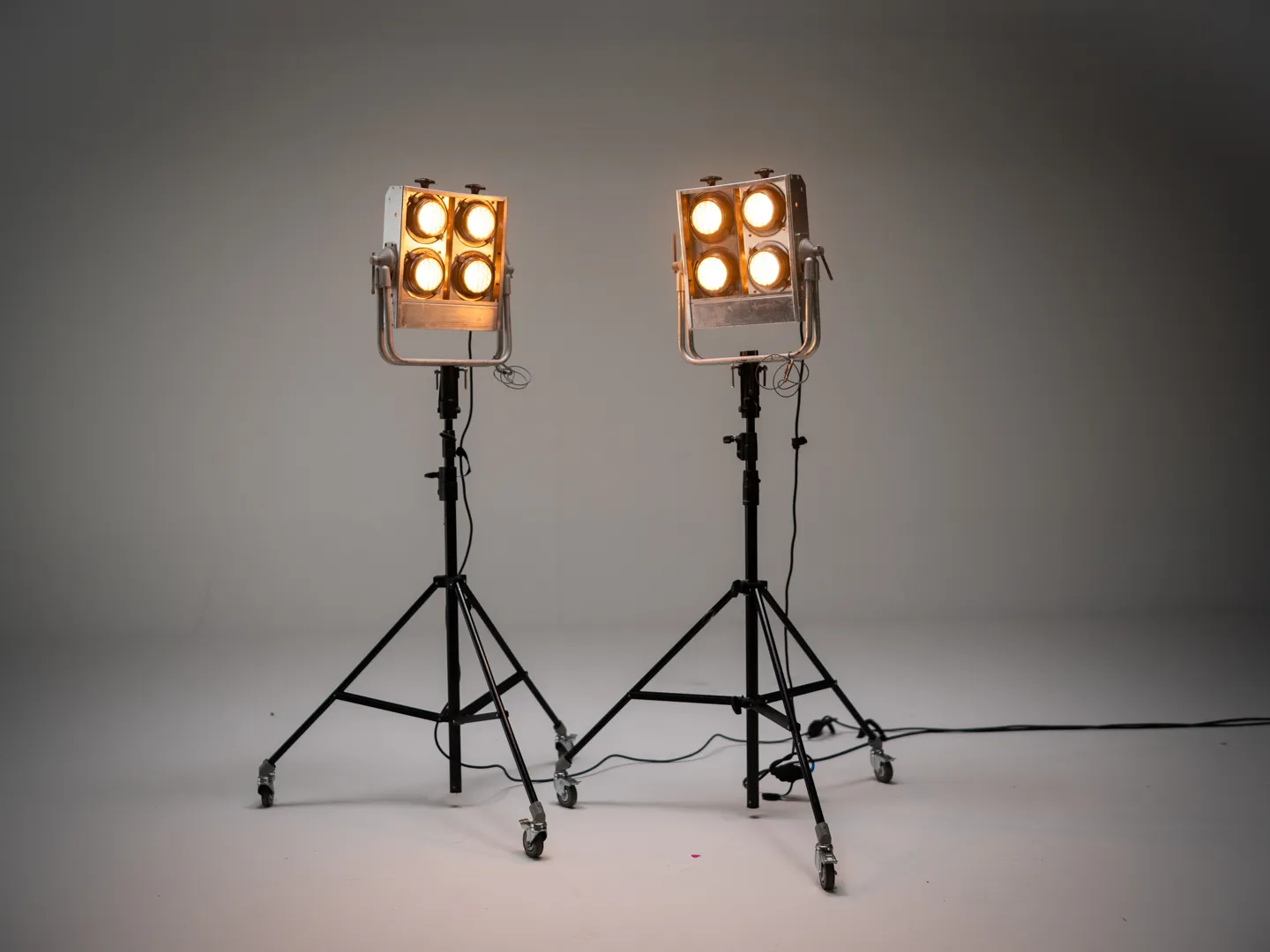 Minibrute - 4x650W Par 36